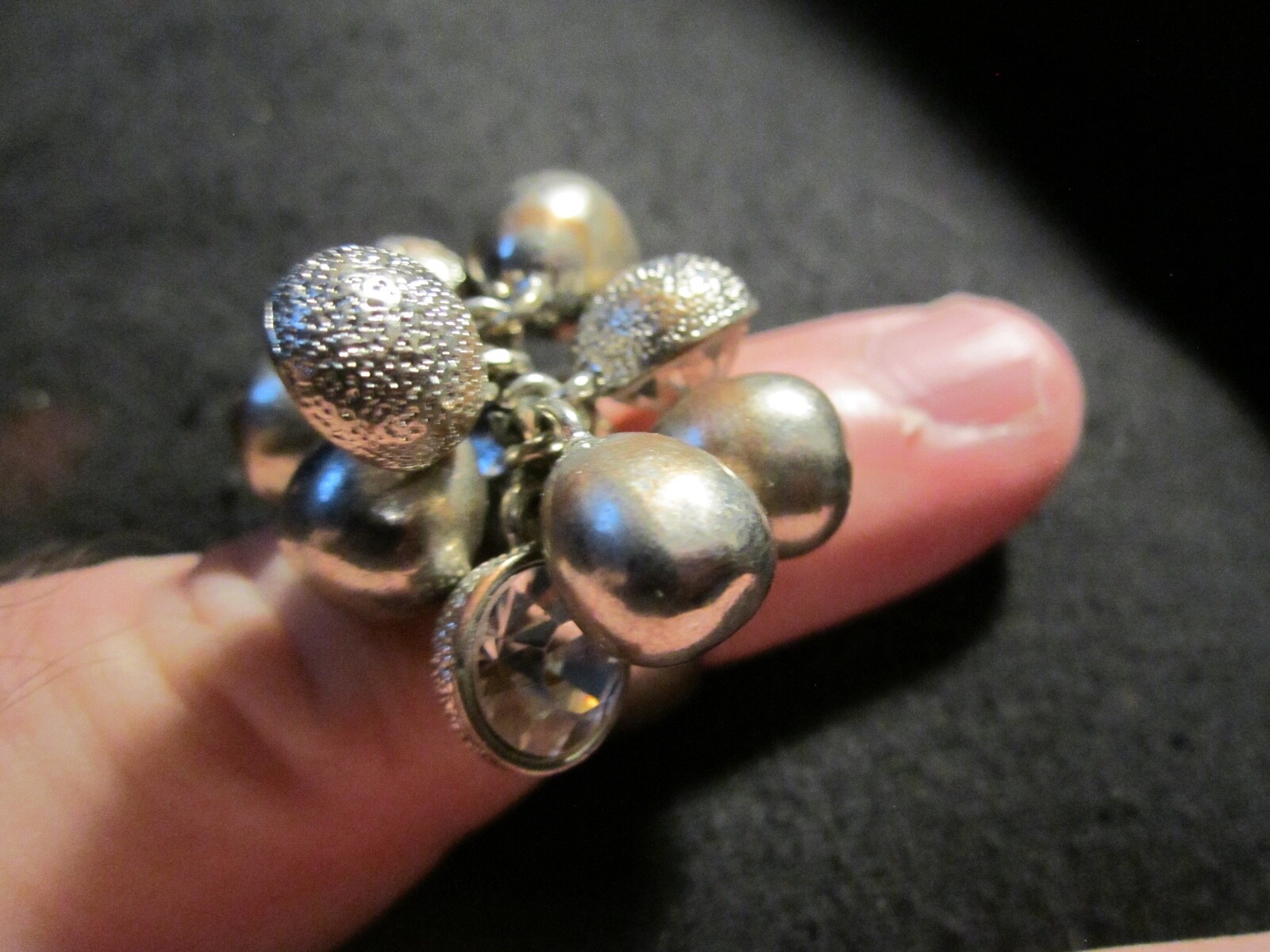 VINTAGE SILVER PLATED RING WITH CRYSTALS HEAVY – SIZE 6 1/2 SC-2