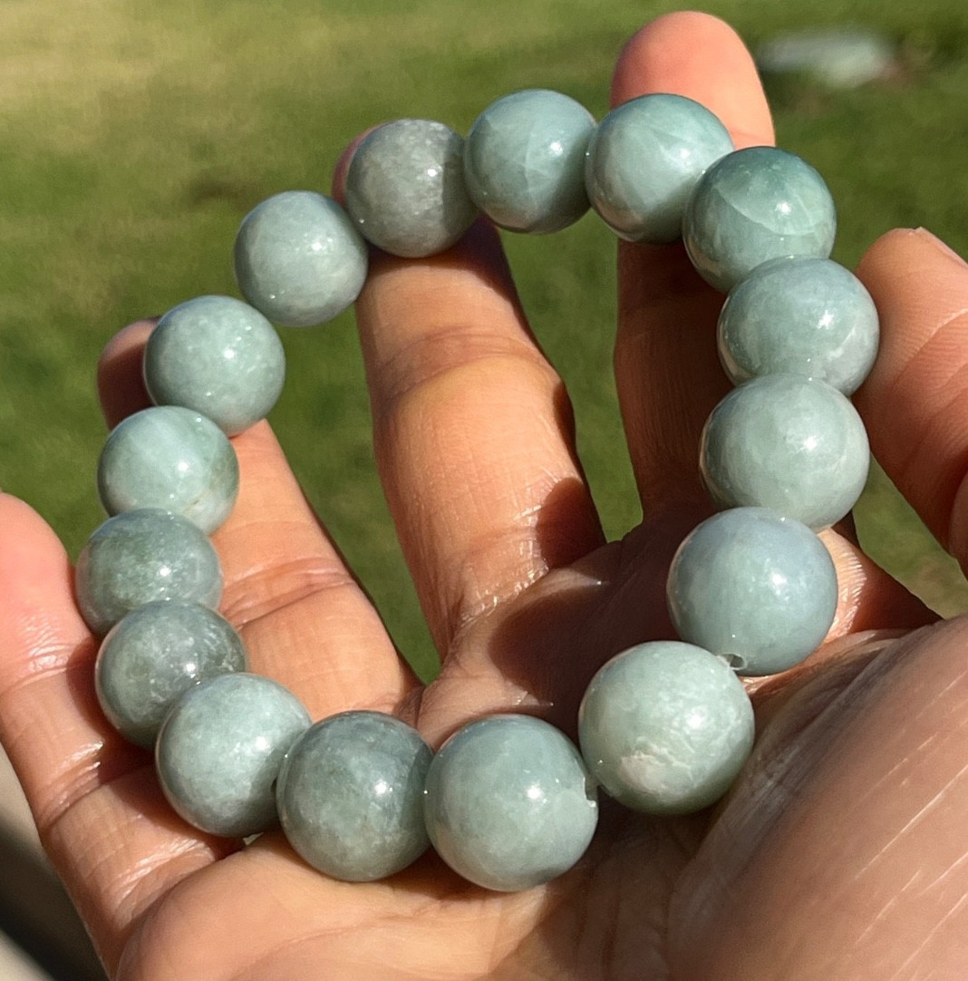 Natural Burmese Jadeite Jade Bead Bracelet 13.4mm-13.9mm Type A Untreated 69.5g)