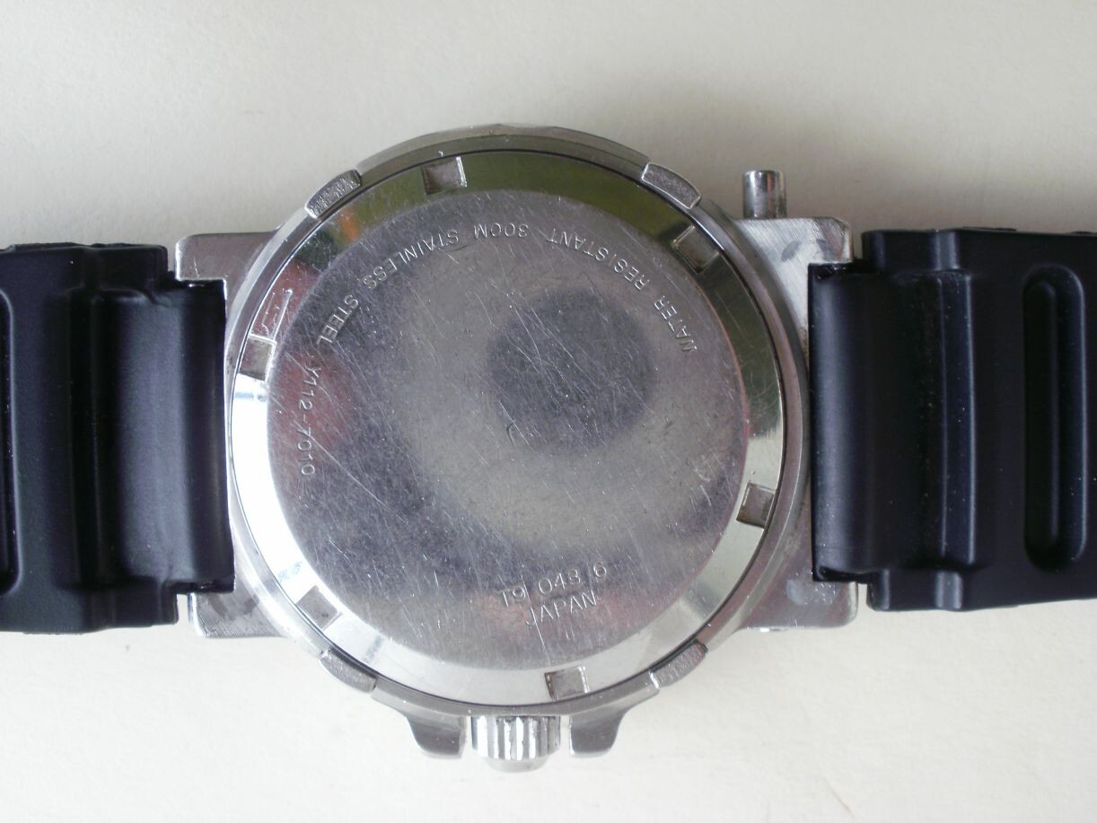 Yema Navygraf 300m. men’s ref.T9 043 6 original diver quartz vintage wrist watch