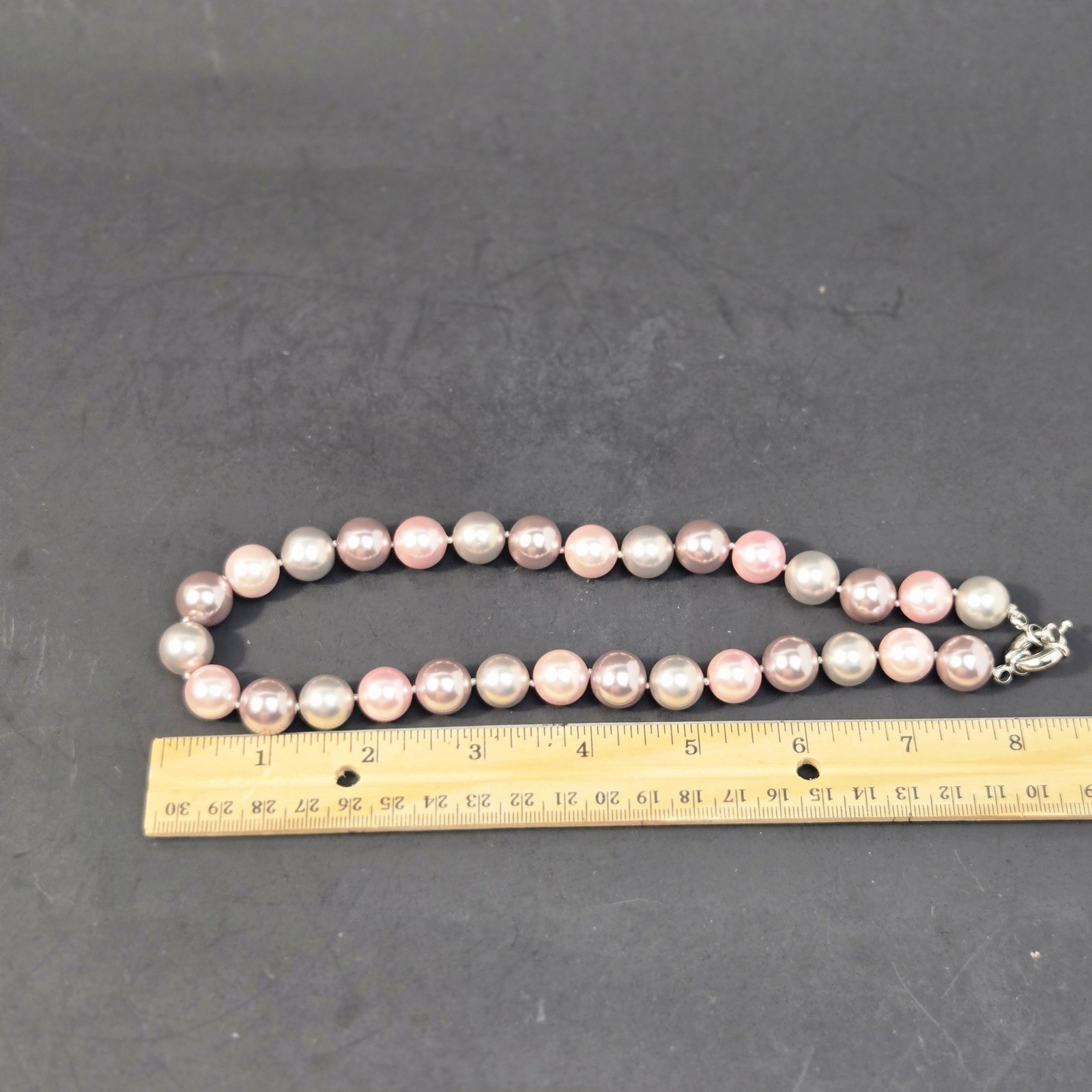 Pink Mauve Cream Faux Pearl Knotted Necklace Silver Tone Spring Clasp 16.5 In