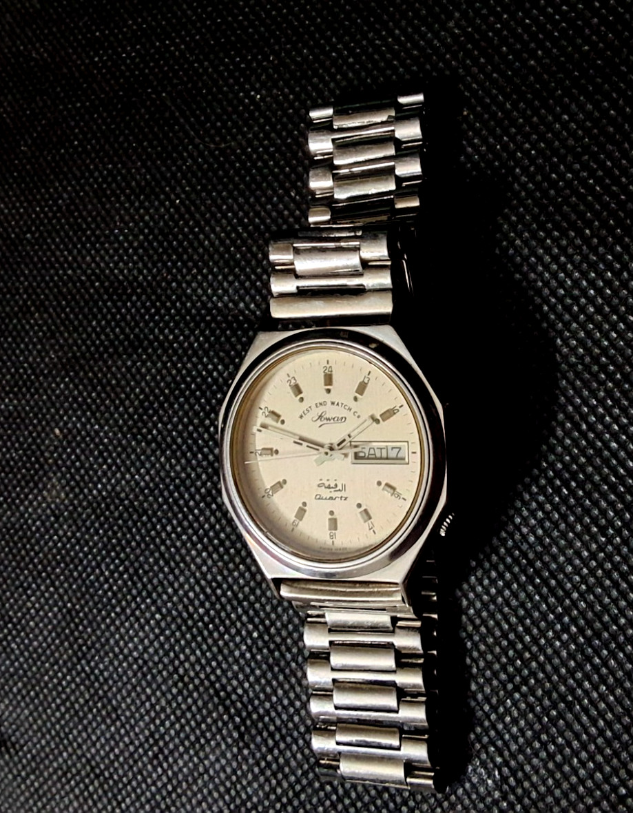 Vintage West End Quartz Day Date Swiss made Wrist Watch