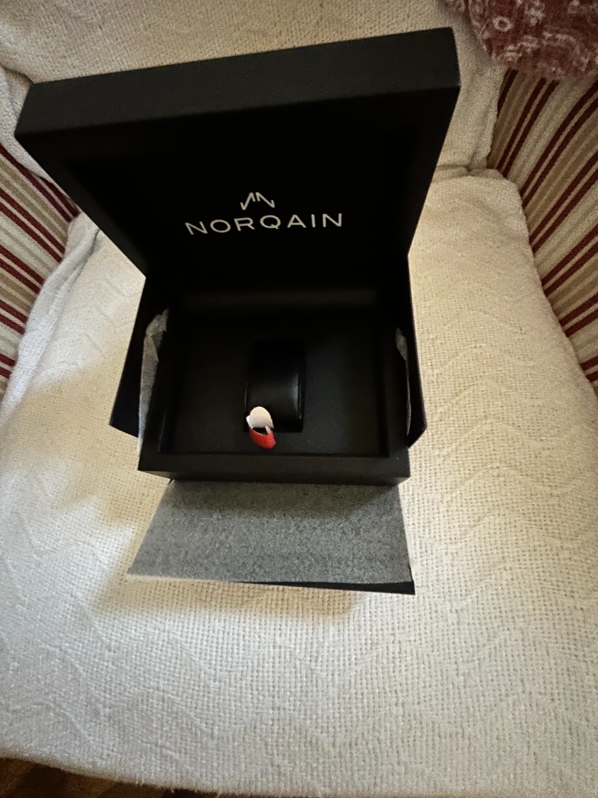 Norqain Freedom 60 GMT 40MM Limited Edition, BRONZE 1/300 , TRUE GMT Very rare