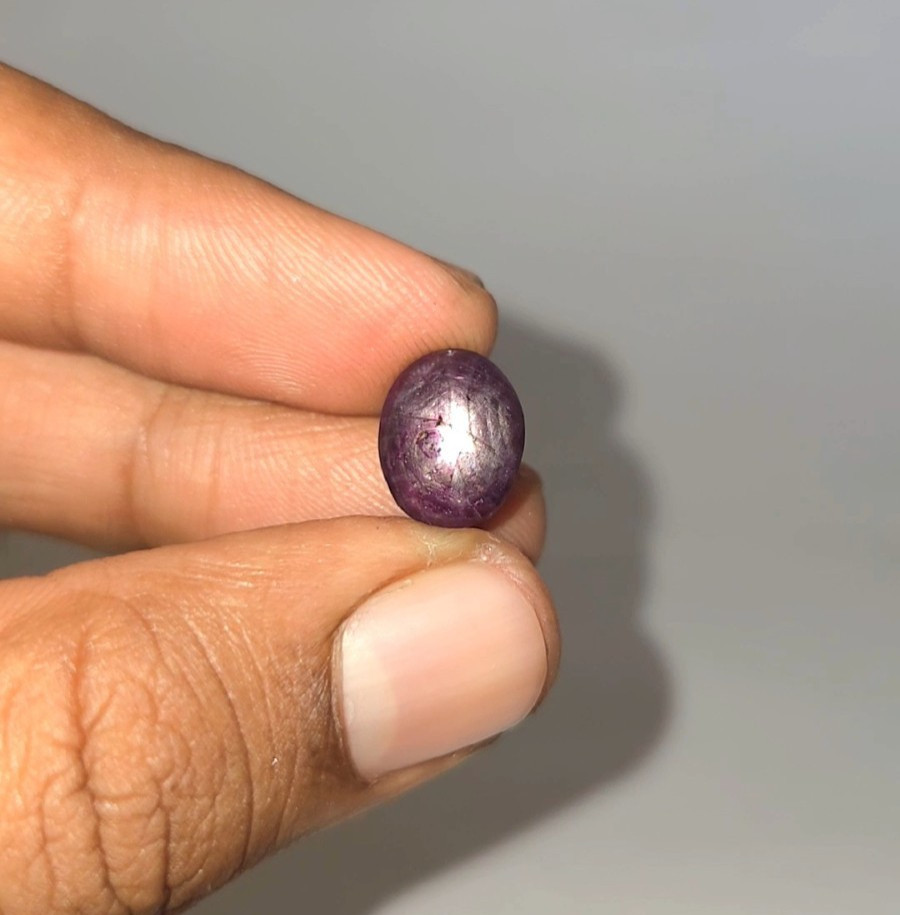 Natural 11.70 ct Star Sapphire Purple Oval Cabochon untreated loose gemstone
