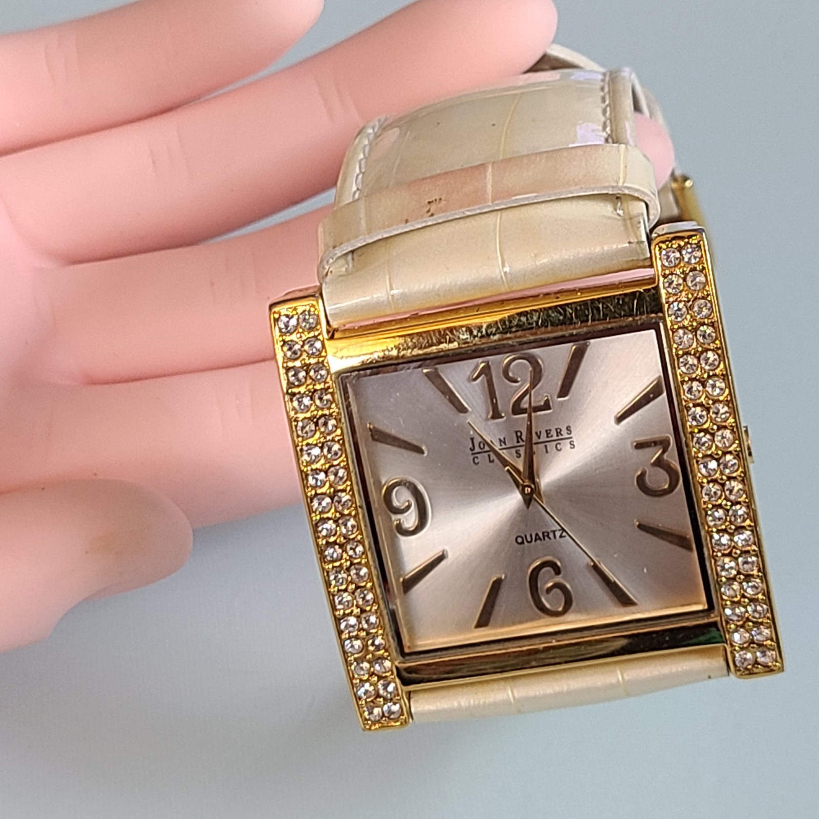 Joan Rivers Classics V377 (Lightning bolt symbol) Stainless Steel WATCH WORKS