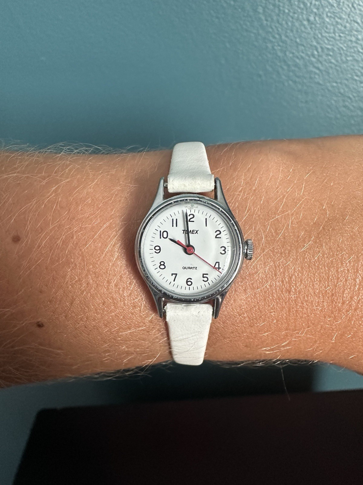 Timex Quartz Women’s Analog Quartz Watch White Dial White Leather Strap Silver