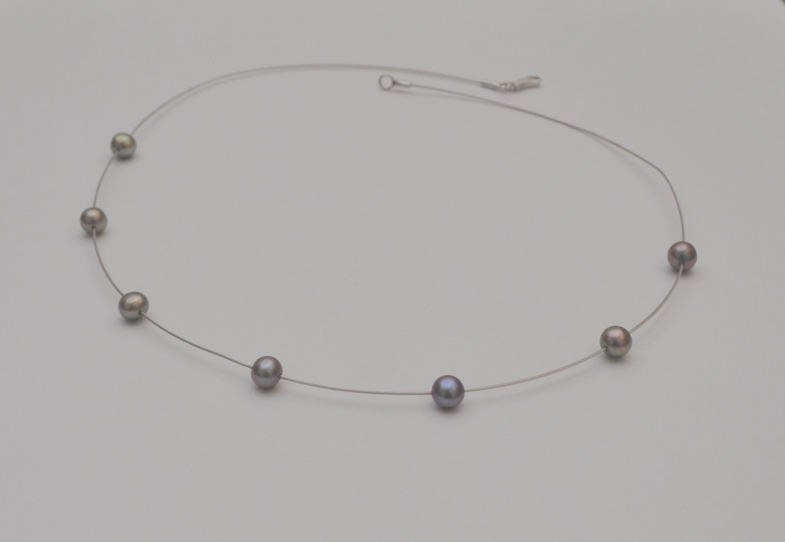 14k White Gold Black Pearl Cable Wire Chain Necklace 2.7 gr 16 inches C4