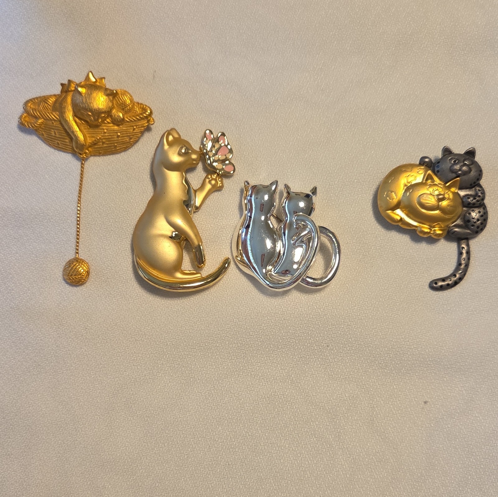 Lot of 4 Cat Animal Lapel Pins Metal Gold Silver Black White No Stone