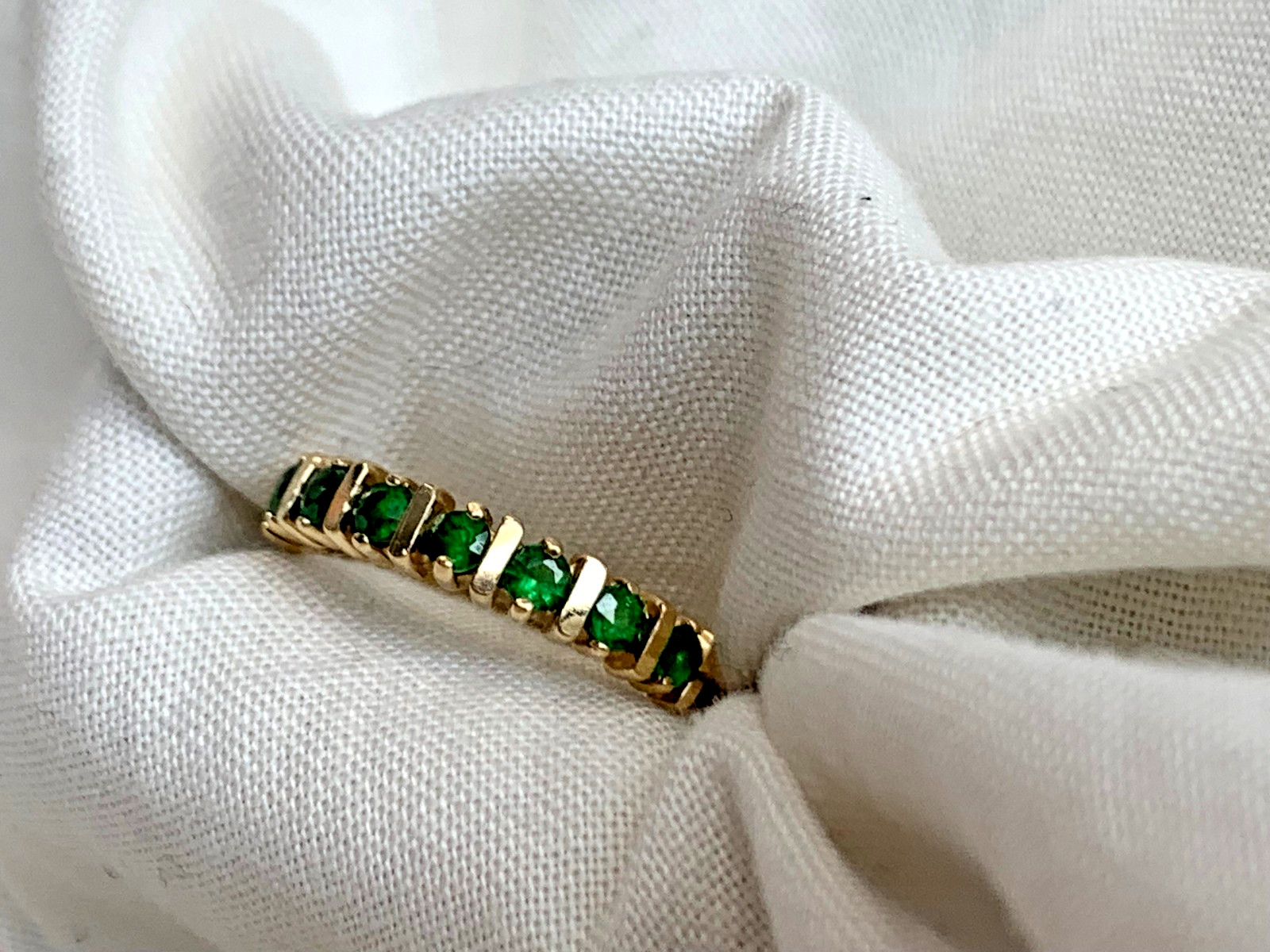 14K Yellow Gold Ring 2.04g Jewelry Size 4.75 Band Emerald Color Stones *READ*