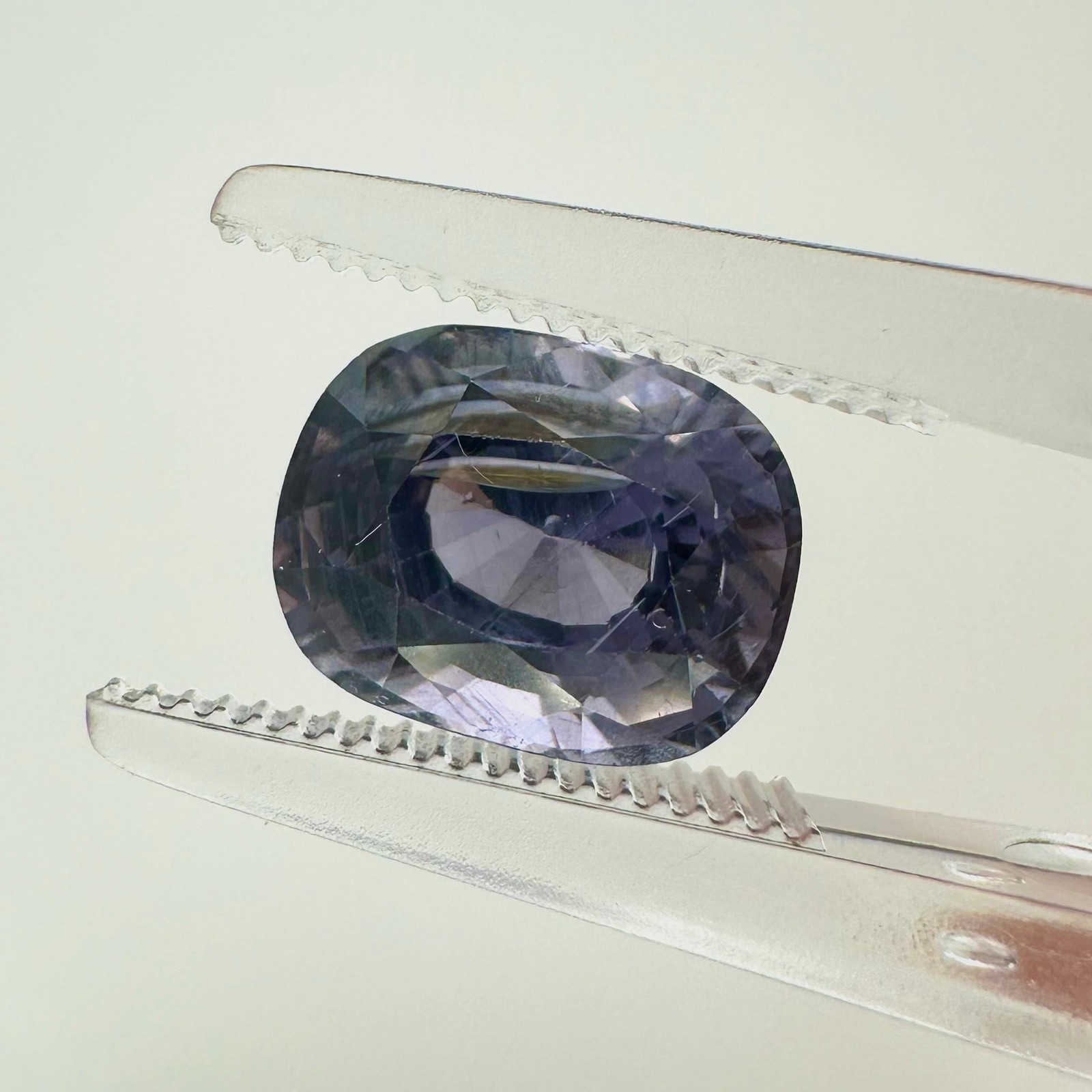 Spinel oval cushion 2.70 ct Lavander | Vietnam No-Heated Natural Spinel
