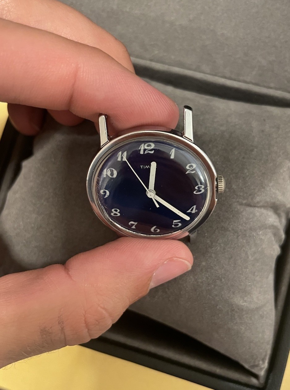 Vintage 1972 Timex Mercury STUNNING Sunburst Blue Dial RUNNING Manual Wind 34mm