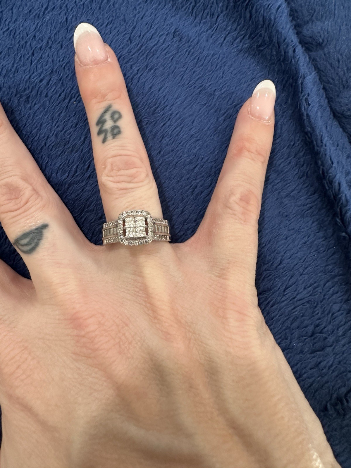 FZN Fuzion Creations Sterling Silver 925 Halo Style CZ Engagement/Wedding Ring 8
