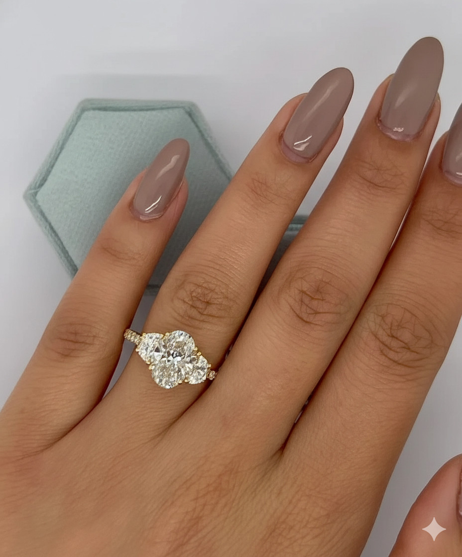 Diamond Wedding Ring 4 Carat Lab Grown Oval Cut IGI E F VVS CVD 14k Yellow Gold