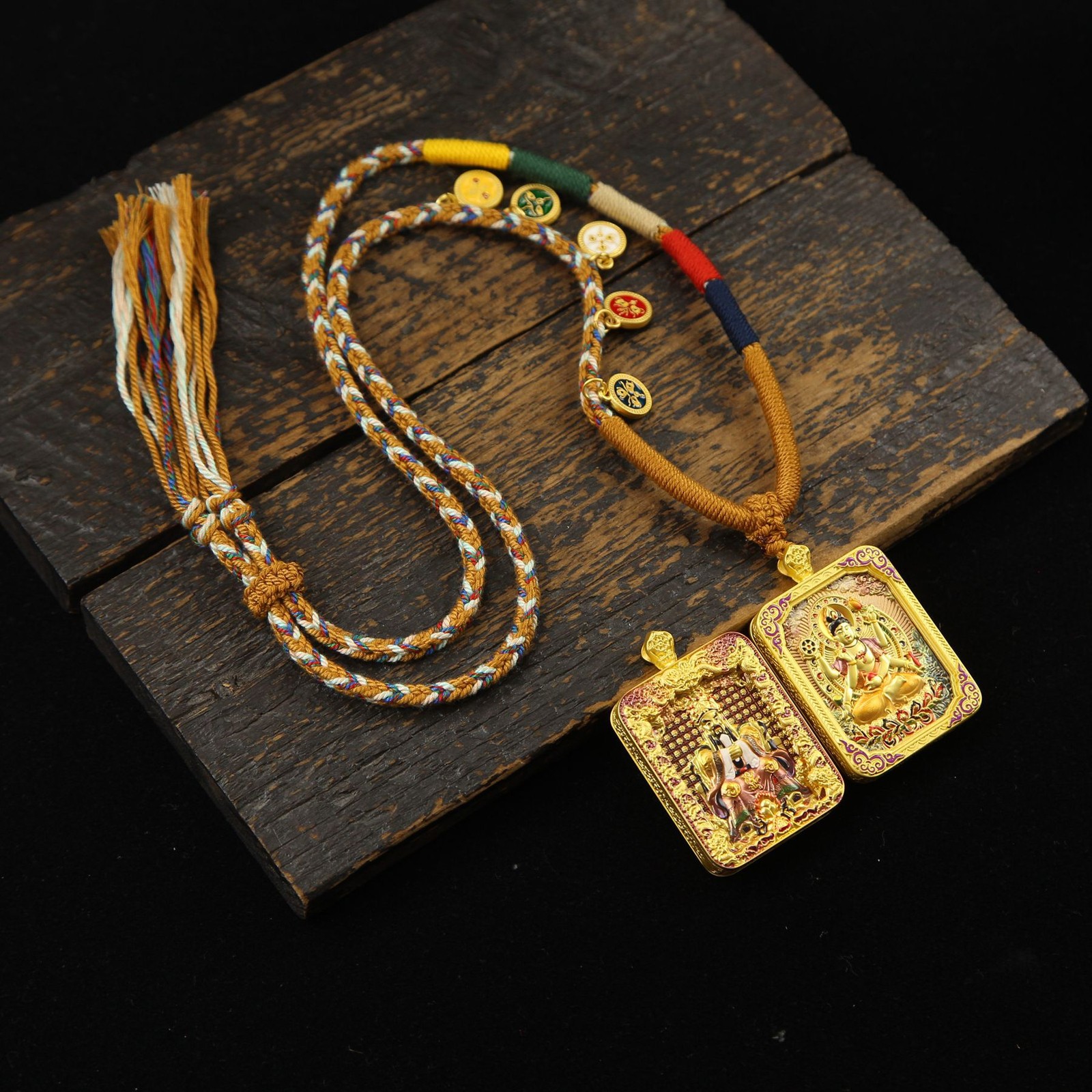 Purple Double Dragon Pillar Thangka Pendant Thousand-Handed Guanyin Necklace