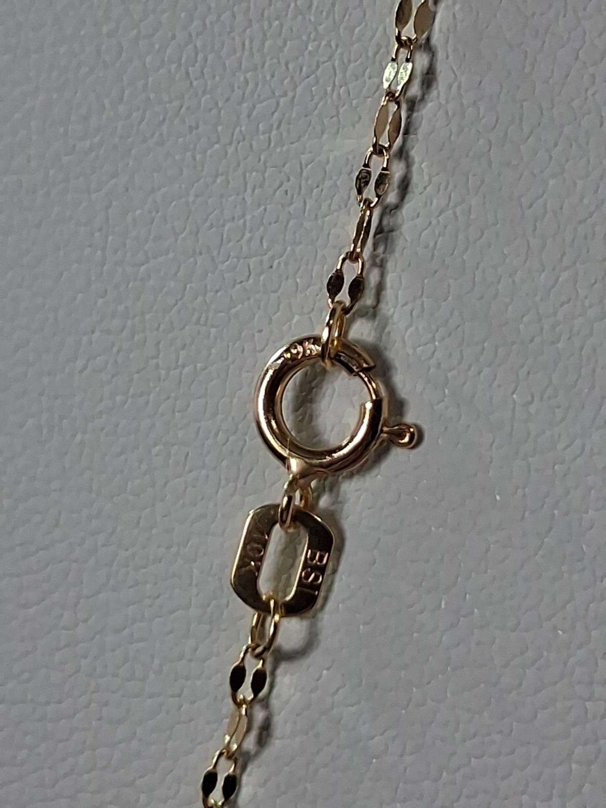 10k Solid Yellow Gold Mirror link chain 16-inches 1.5mm