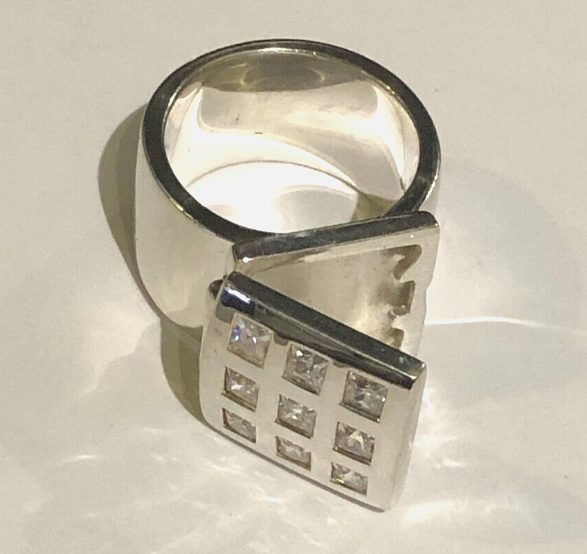Sterling Silver PILL BOX RING 925 solid 11mm WIDE clear stone Secret Ring Size R