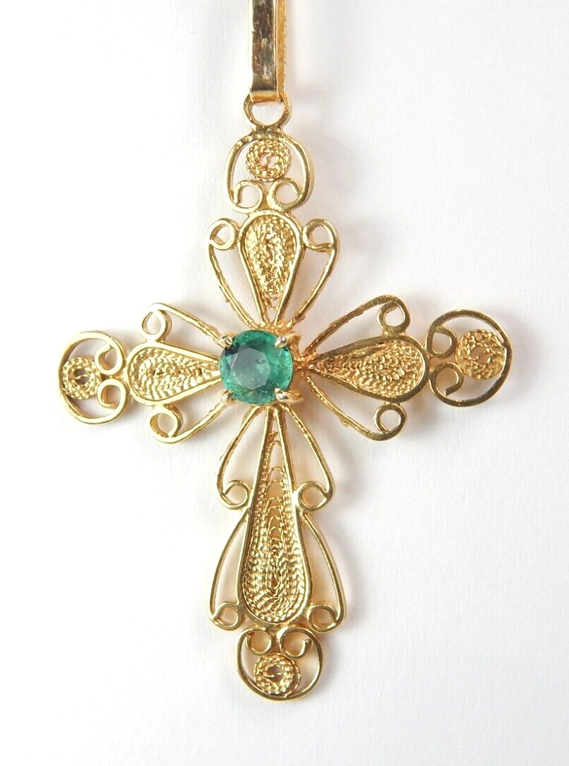 Colombian Round Emerald Pendant 0.40 Cts Sterling Silver Gold Plated Filigree
