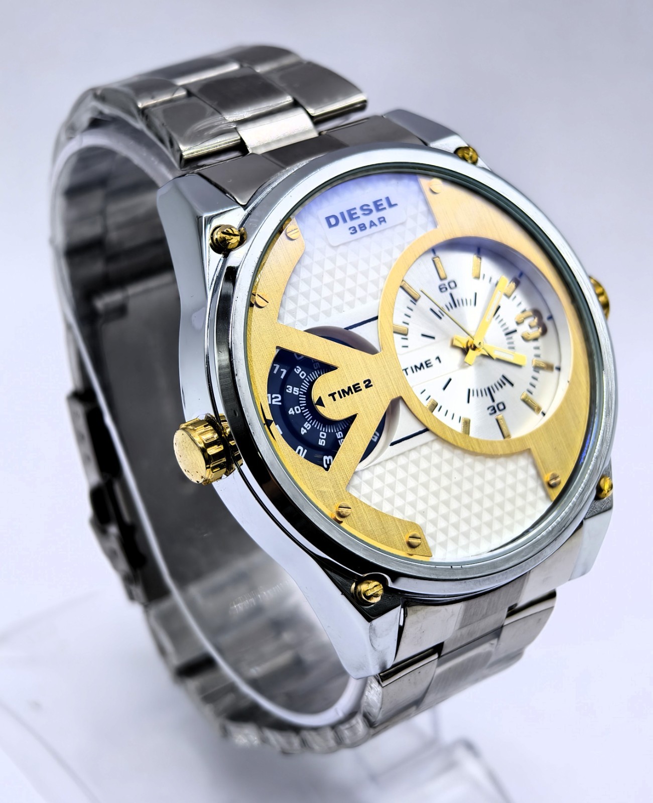 Amazing DIESEL 3 Bar Gold Dial Analog Dial Quartz Men’s wrist Watch Free Ship