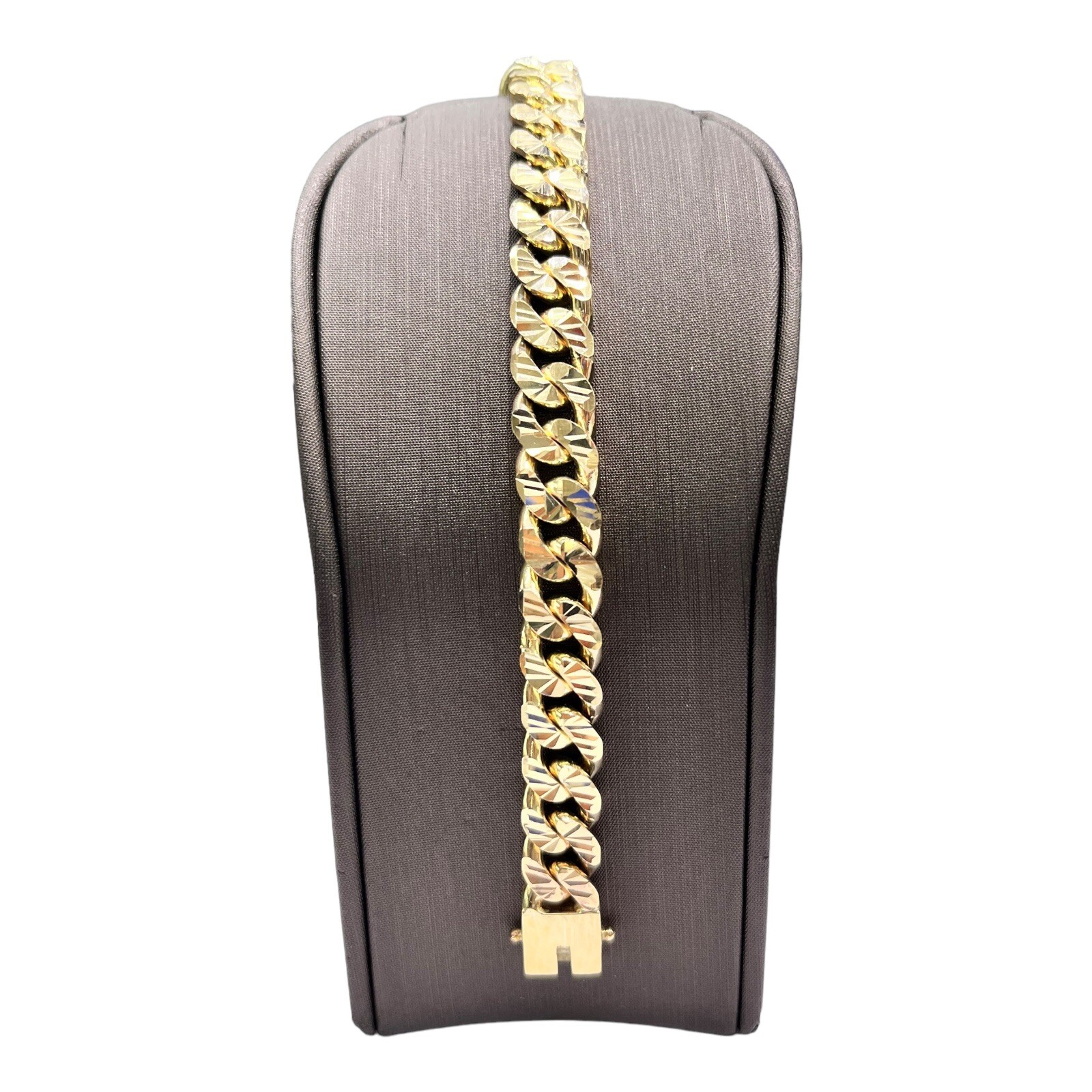 9ct 9K Yellow Gold Diamond Cut Curb Link Bracelet 55.24 Grams 21.5cm. Brand New