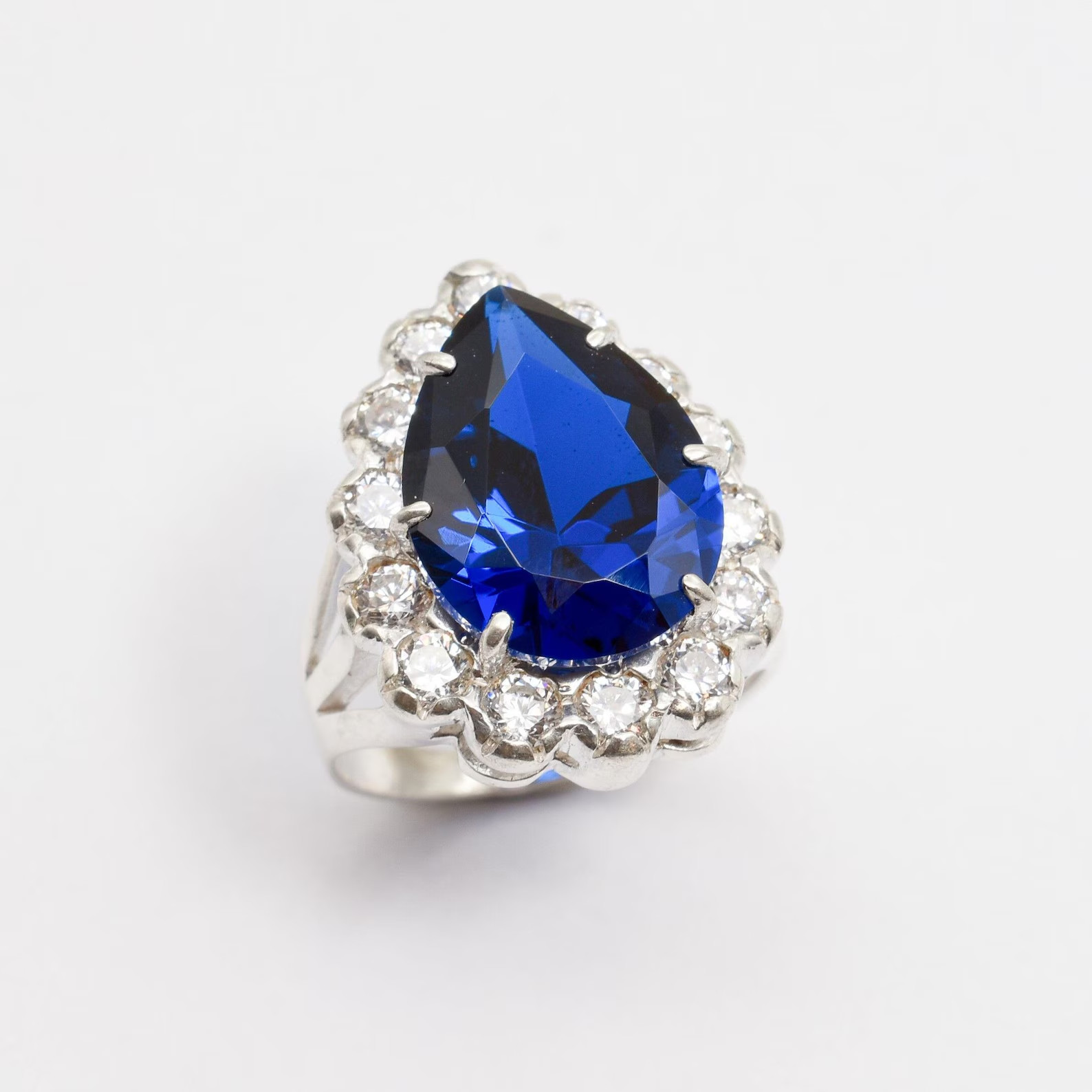 5.80 Ct Pear Cut Natural Sapphire & Diamond Ring 14K Solid White Gold Size 7
