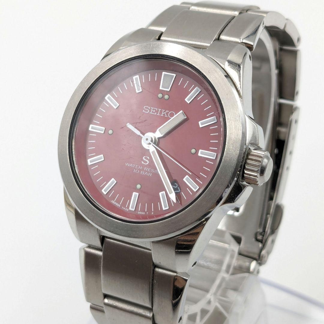 SEIKO SUS Quartz Watch Red Dial Date Display Auth Japan