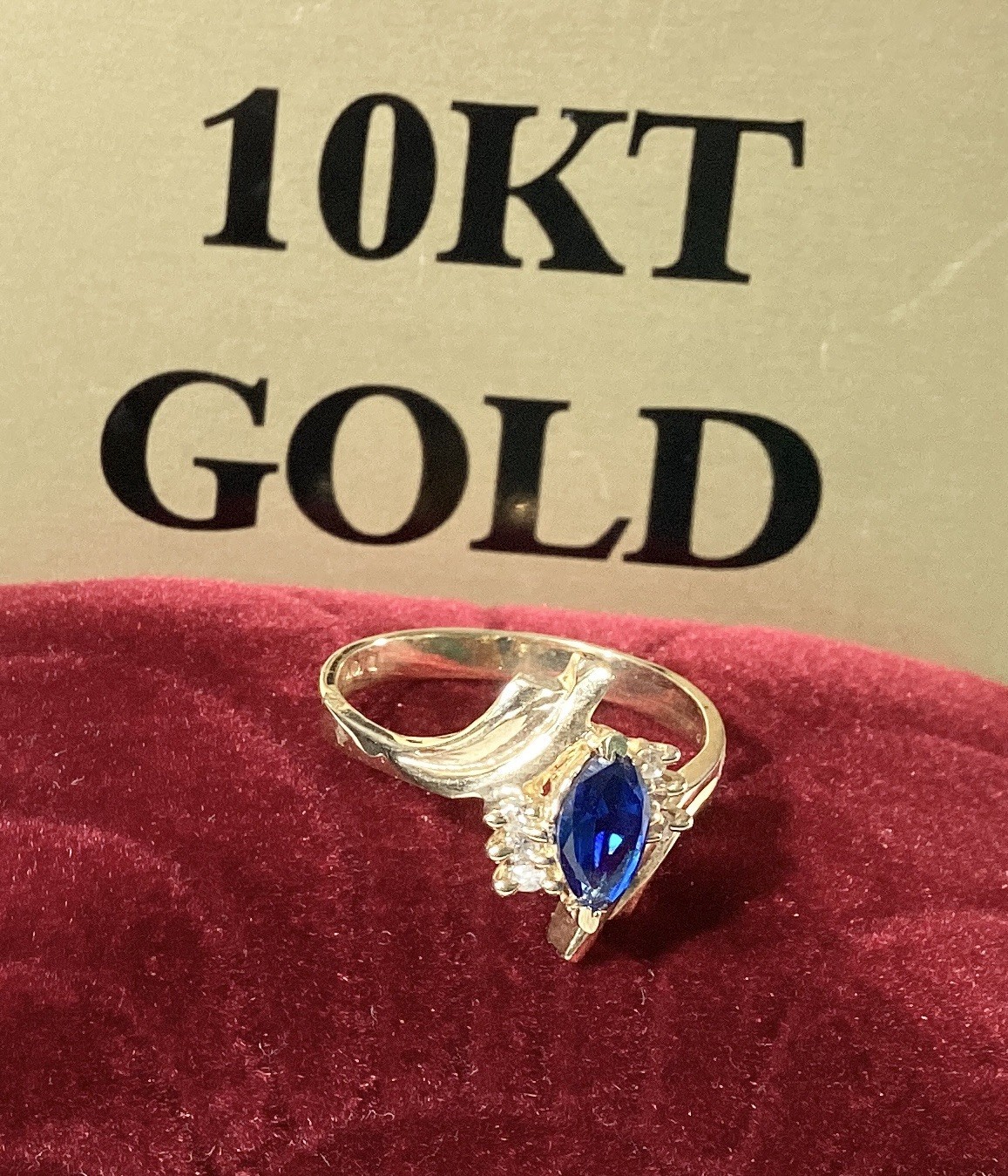 New 10KT stamped yellow gold marquise September birthstone ring women size 8.25