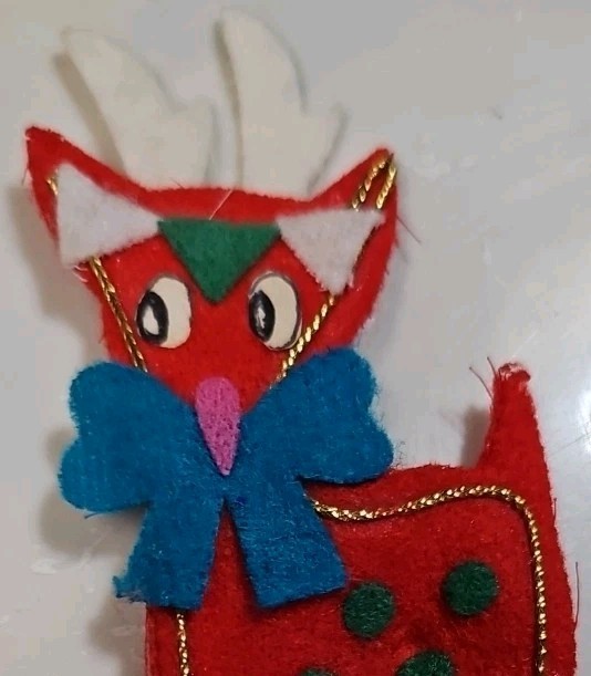 Vintage Retro Felt Reindeer Pin Red Deer Christmas Holiday Celebration Japan
