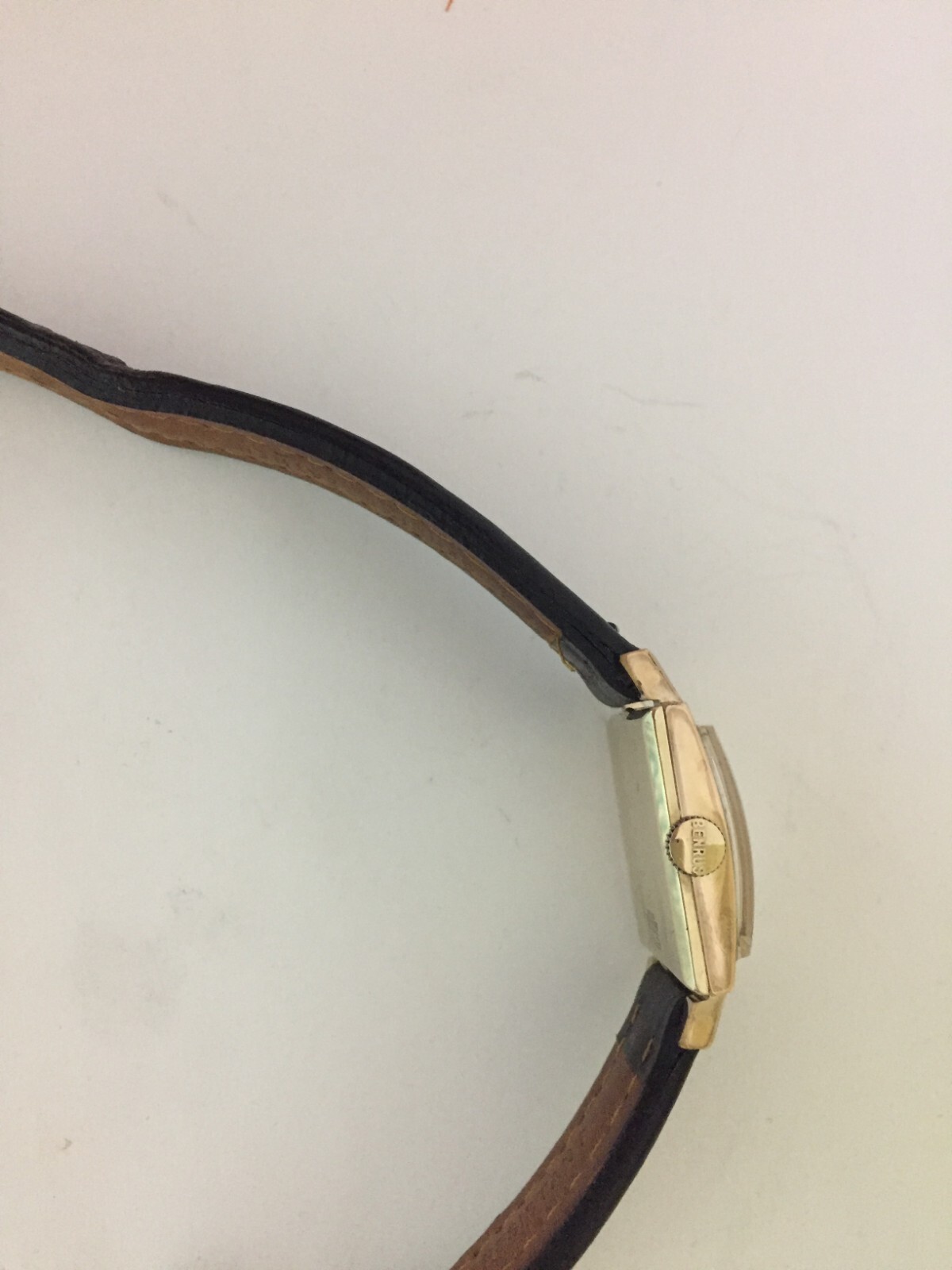 BENRUS 20 MICRON GOLD ELECTROPLATE BEZEL 1OK G.F BACK MANUAL WINDING