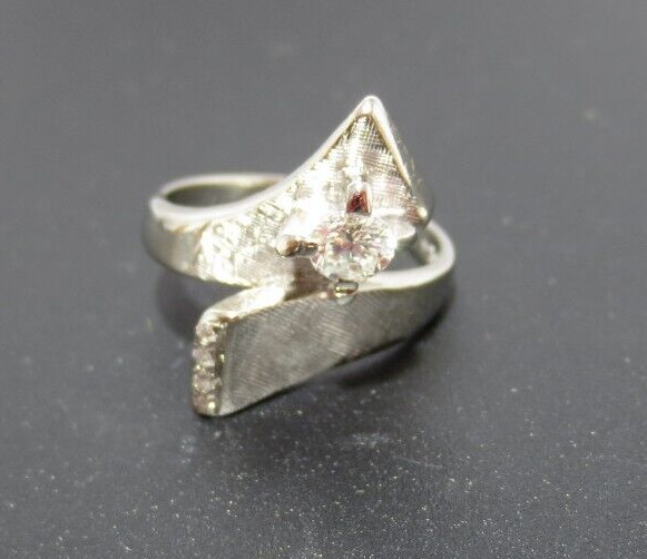 VINTAGE ESTATE 14K WG LADIES DIAMOND RING 0.27 tcw SZ 4.25 4.06 gr (G127082-3)
