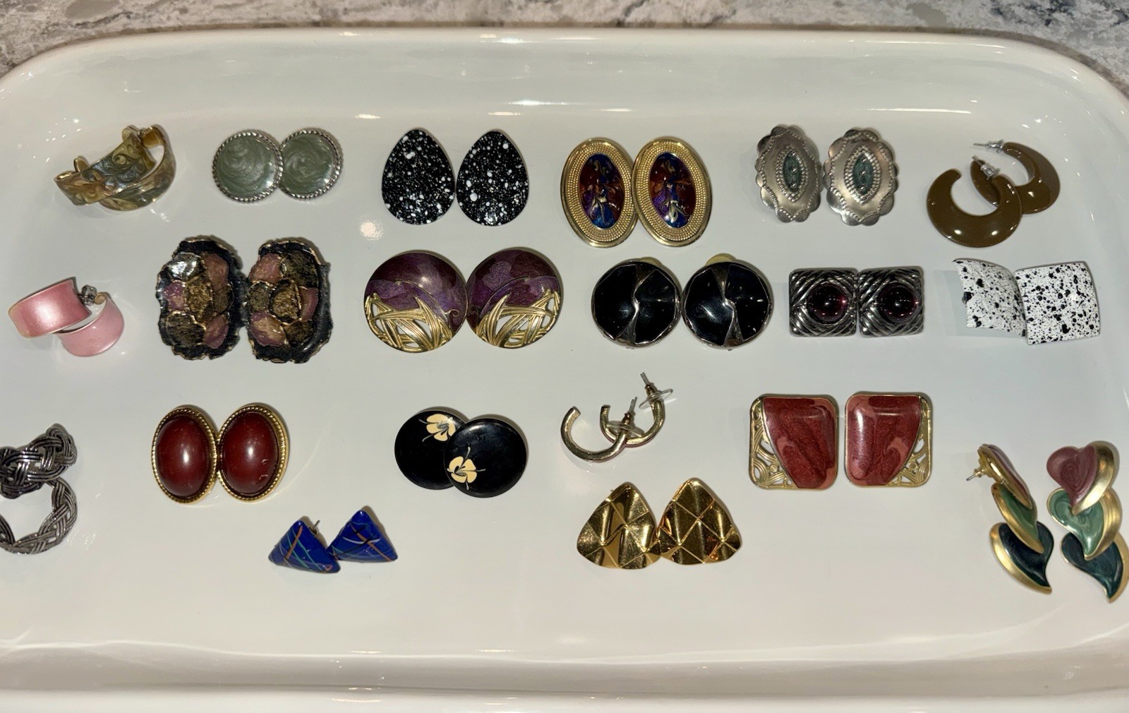 Vintage Earrings Mixed Lot Assorted Styles Multicolor 20 Metal Plastic Enamel