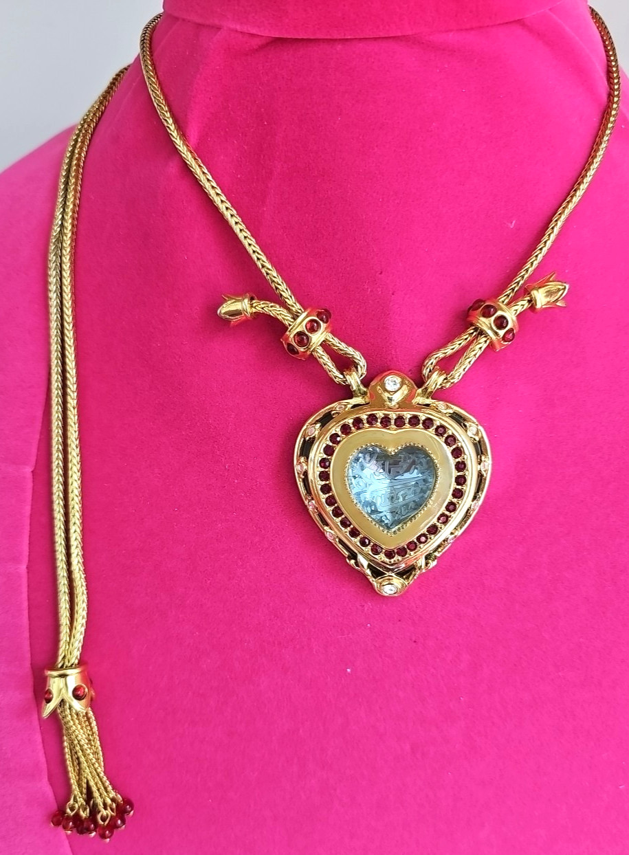 Elizabeth Taylor Avon Shah Jehan Heart Necklace Pendant Taj Mahal Margot Robbie