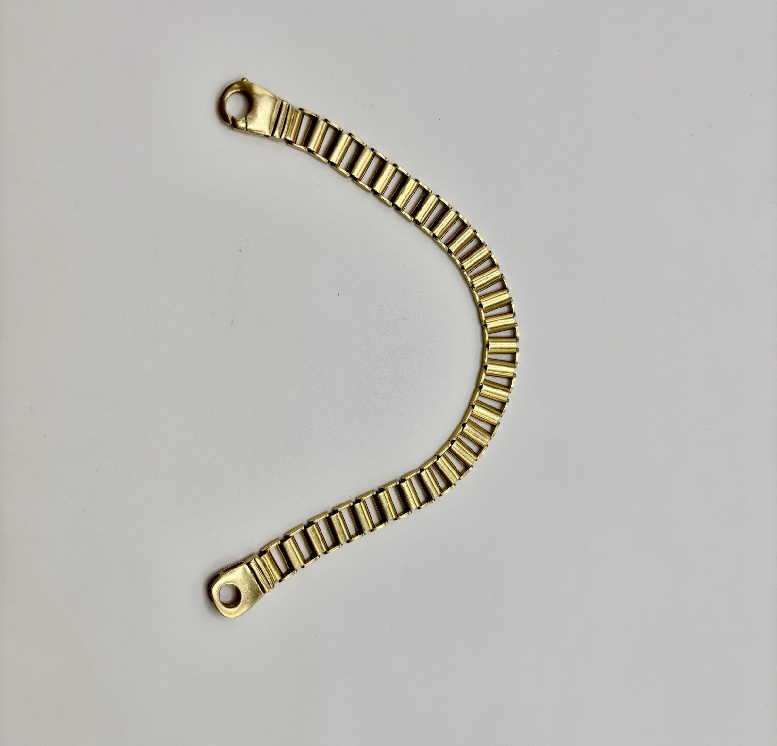 MENS ITALIAN 18K GOLD 8.5 INCH FLAT CURB LINK BRACELET 25 Grams