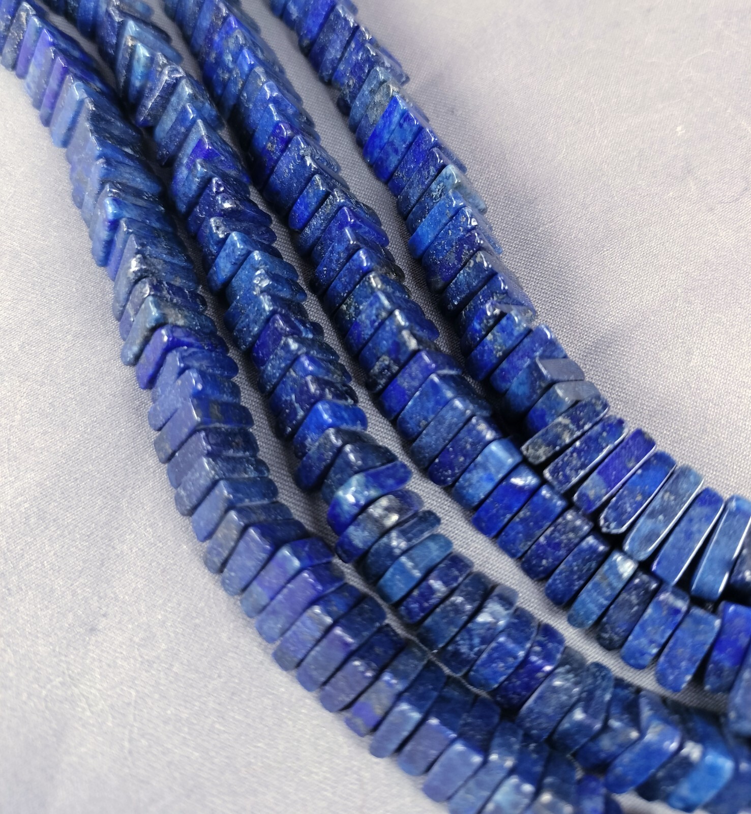 Unique 4 x 10mm Triangle Lapis Lazuli Beads Blue Center-Drilled 16″ Strand