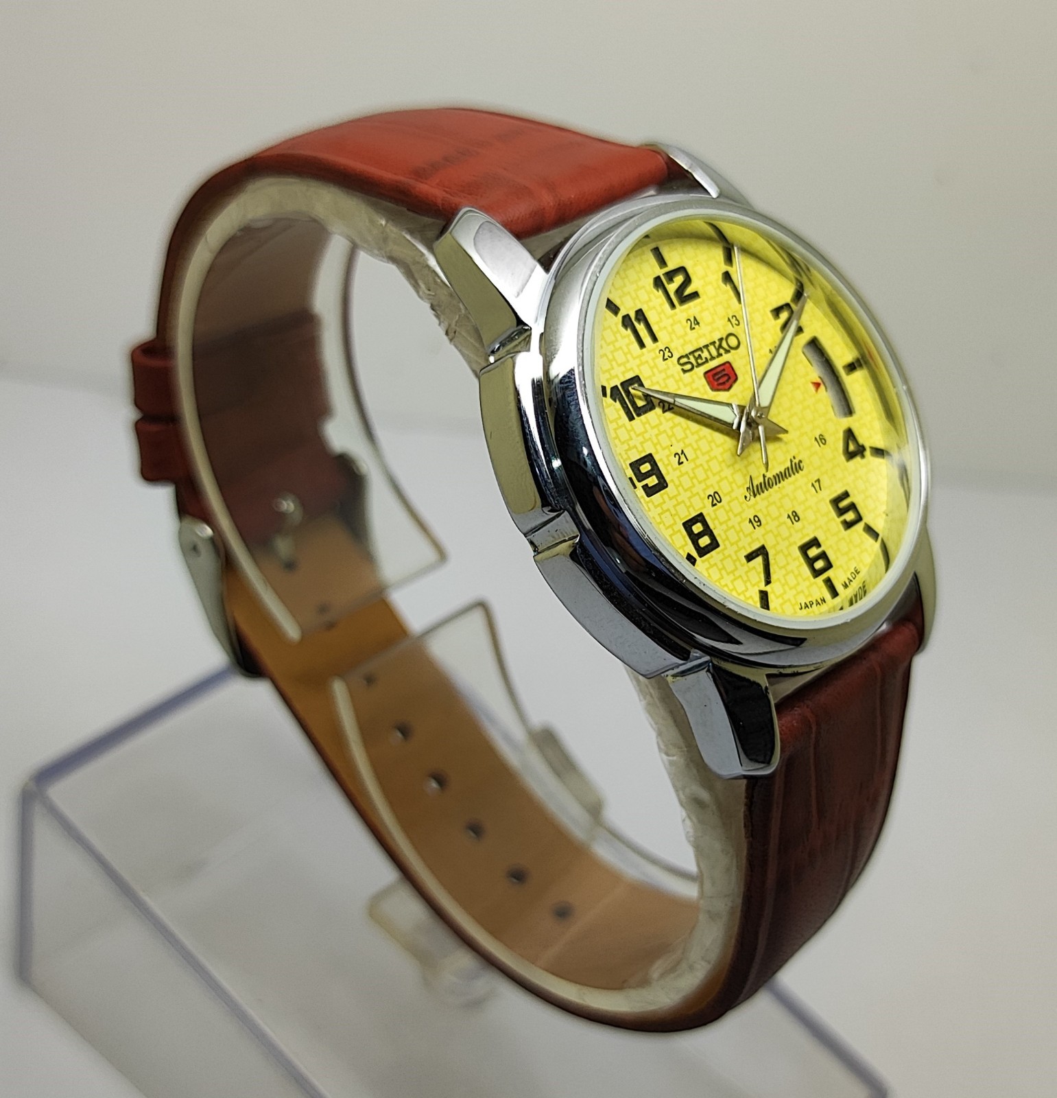 Refurbished Automatic Men’s Watch Day Date | Classic Vintage Style Leather Strap