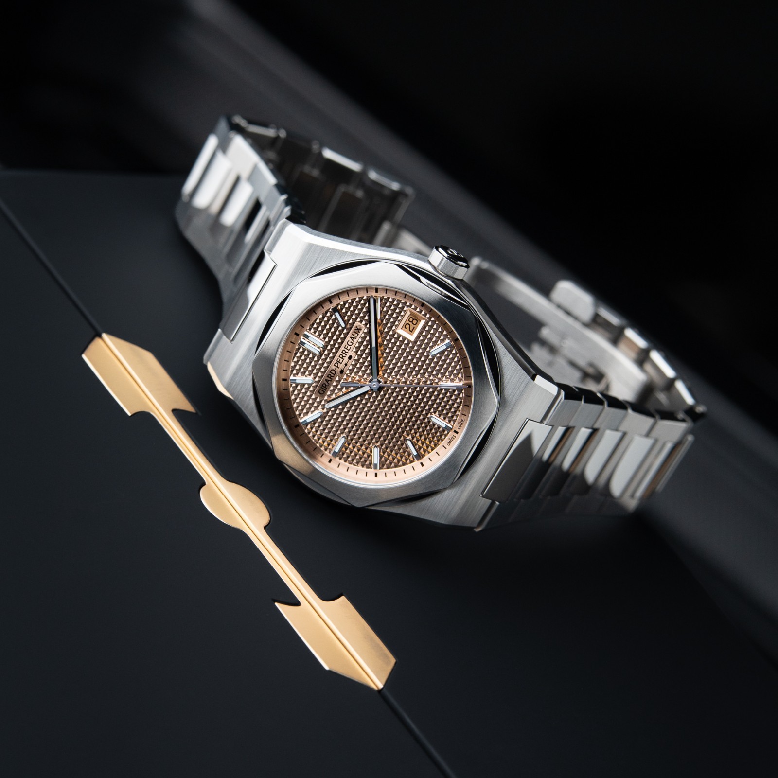 Girard Perregaux Laureato Fifty 50 UNWORN 2026 Rose Gold Dial Steel 39mm Watch