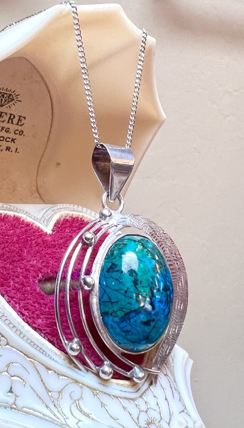 Beautiful Vintage Artisan/Studio Ornate Sterling Silver & Chrysocolla Necklace