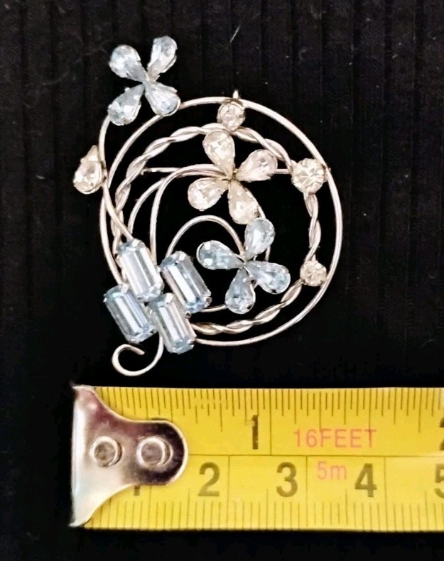 Vintage STAR ART Sterling Silver Twist Blue & White Crystal Flower Pin Pendant