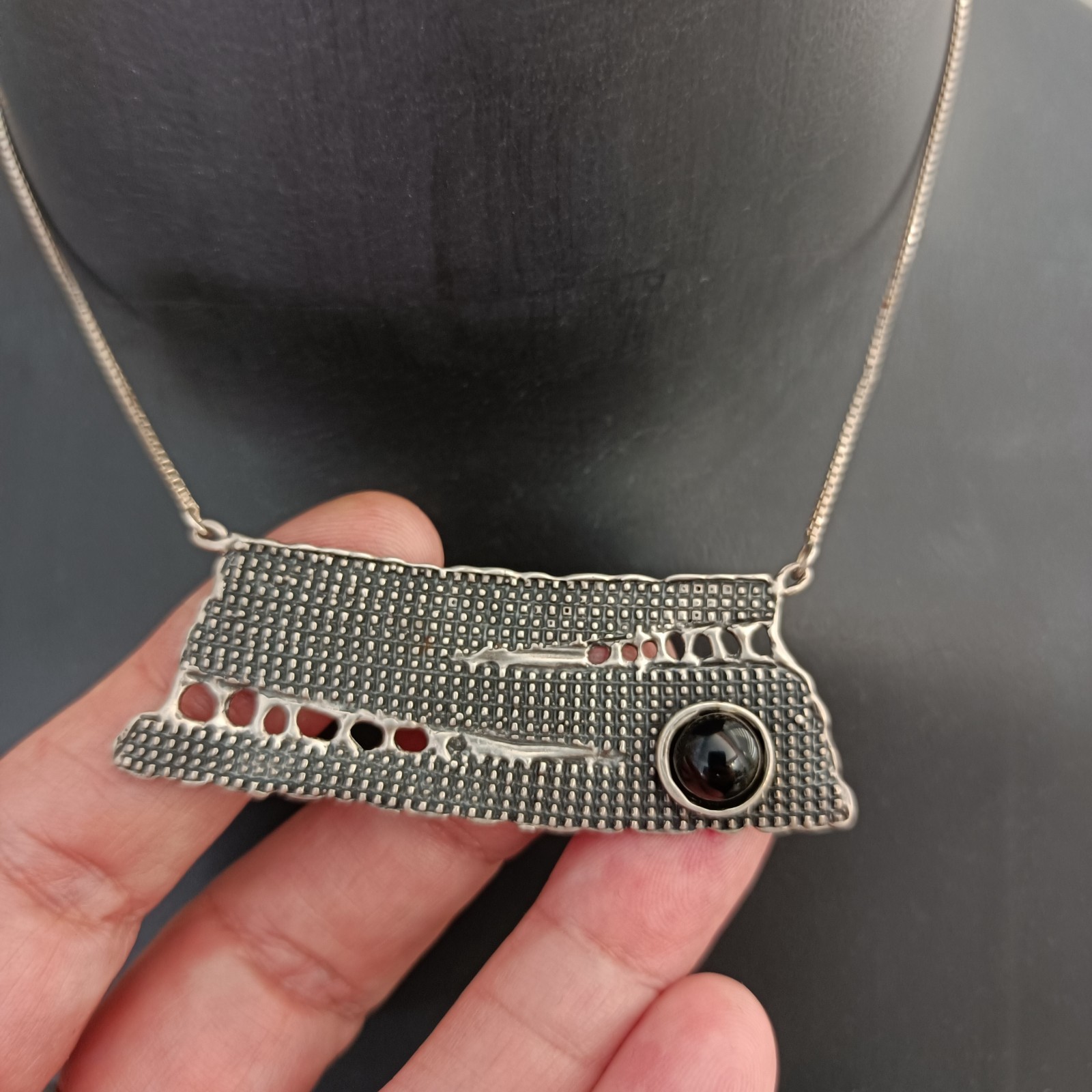 Modernist Silver Necklace Israel Artisan Onyx Abstract Expressive Studio Vintage