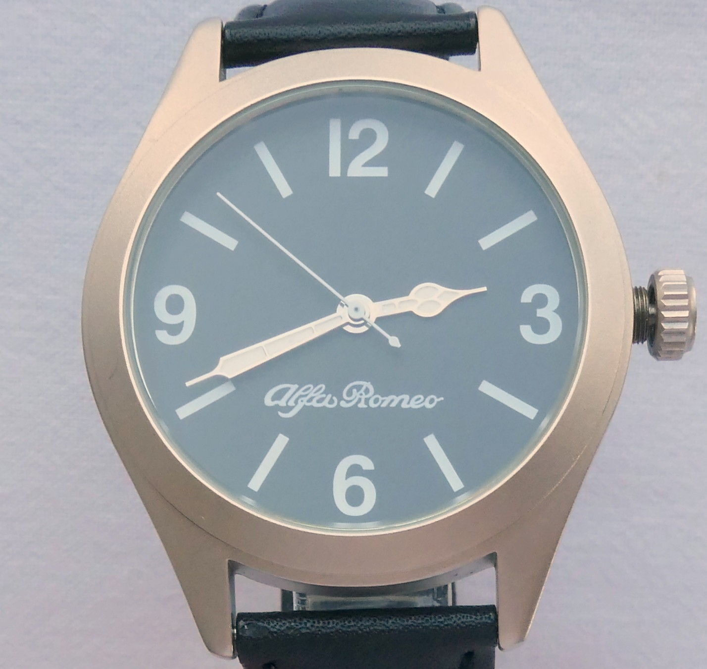 Alfa Romeo Spider Coupe Classic Driver Pilot Racing Sport Car Accessory Watch