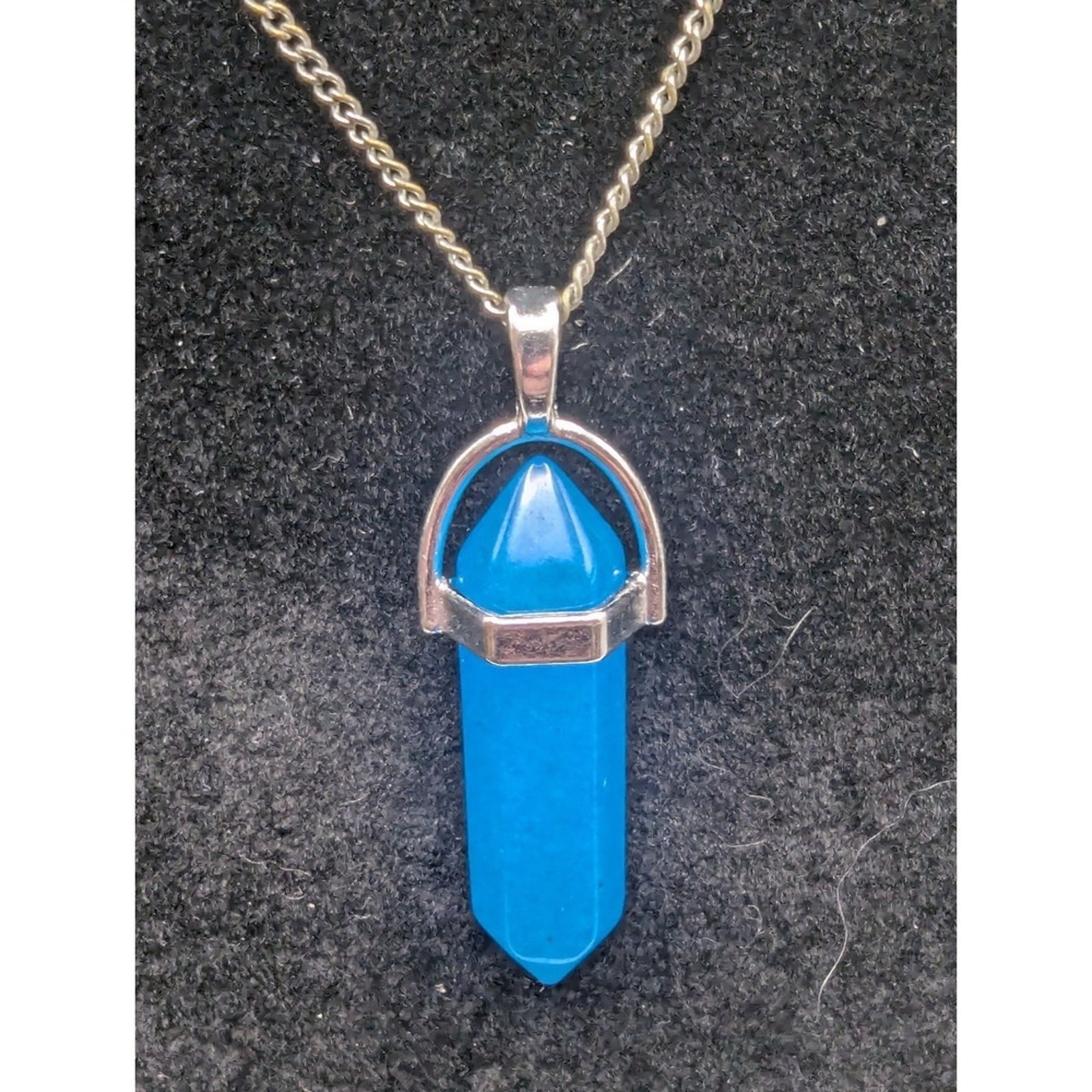SILVER TONE Blue Crystal Point Pendant Necklace Womens 18in 6.97g