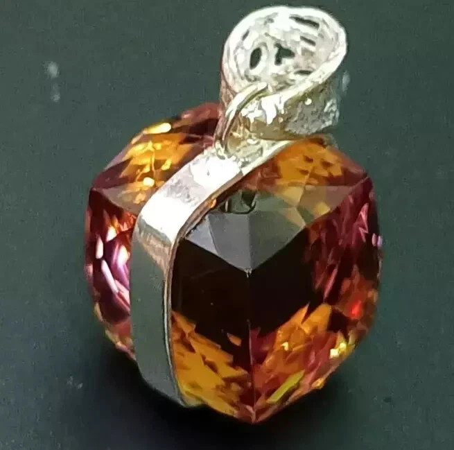 Natural Alexandrite Color Change Gemstone 50.22 Ct+ 925 Solid Silver Pendant
