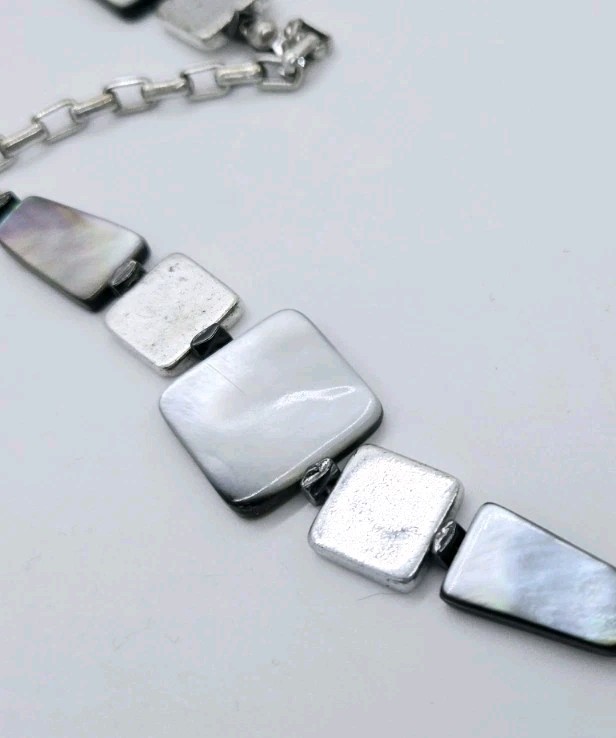 Kenneth Cole Necklace Silver tone Faux Abalone Pearlized 37 in