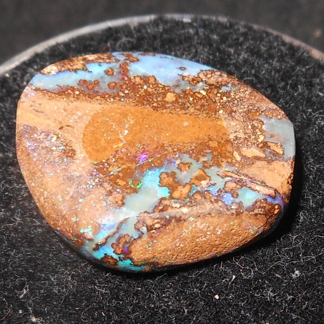 10.60ct Australian Boulder Opal 19.4×16.5×5.1mm