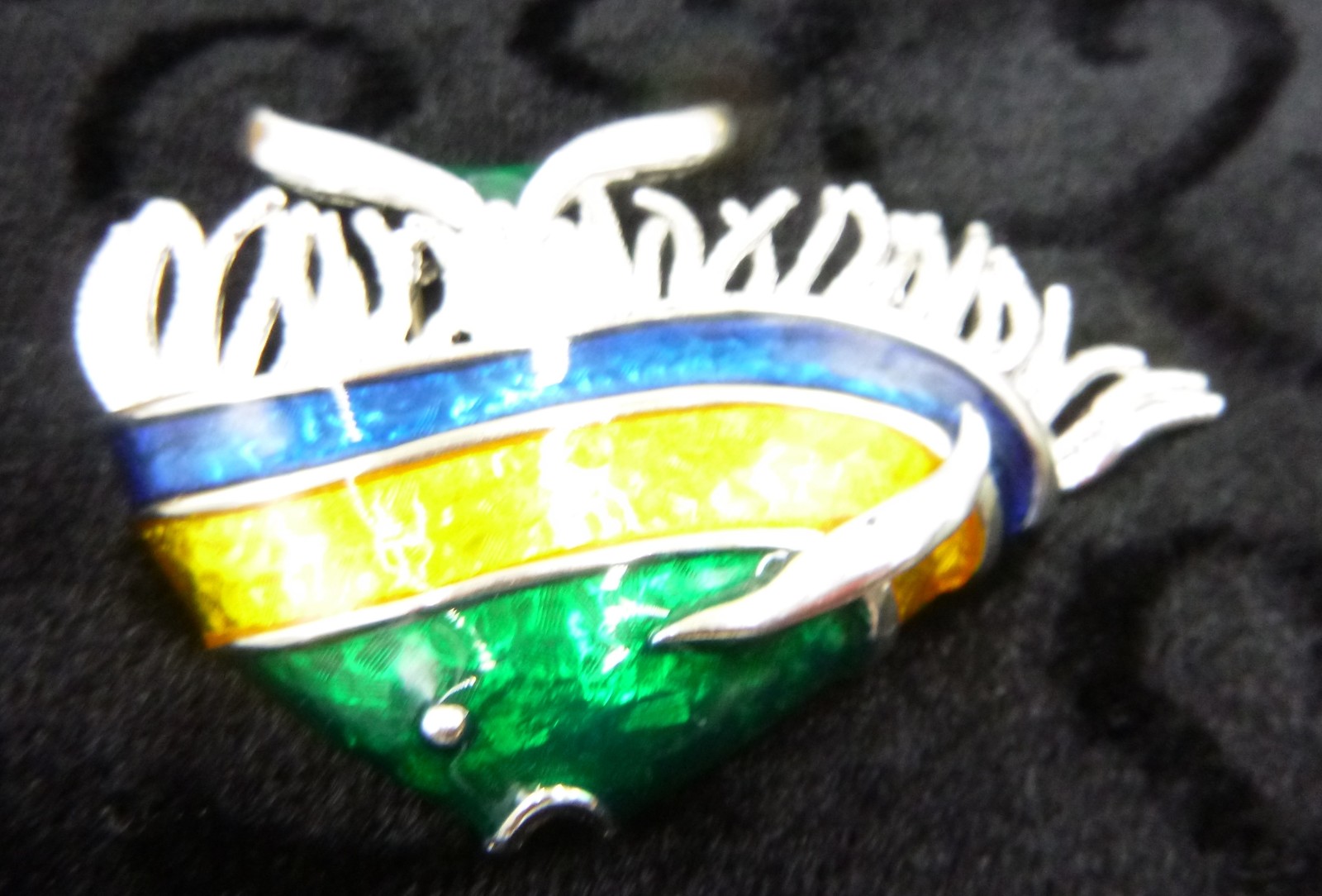 Vintage enamel FISH Pin BROOCH not signed silver tone