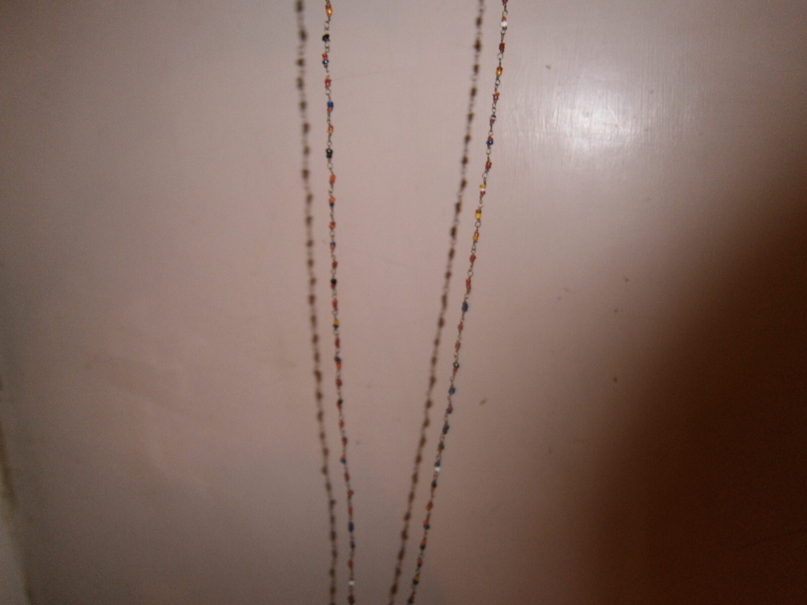 Vintage 1990’s mini 1.5mm beaded vari colour necklace chain. 92cm. (E3f)