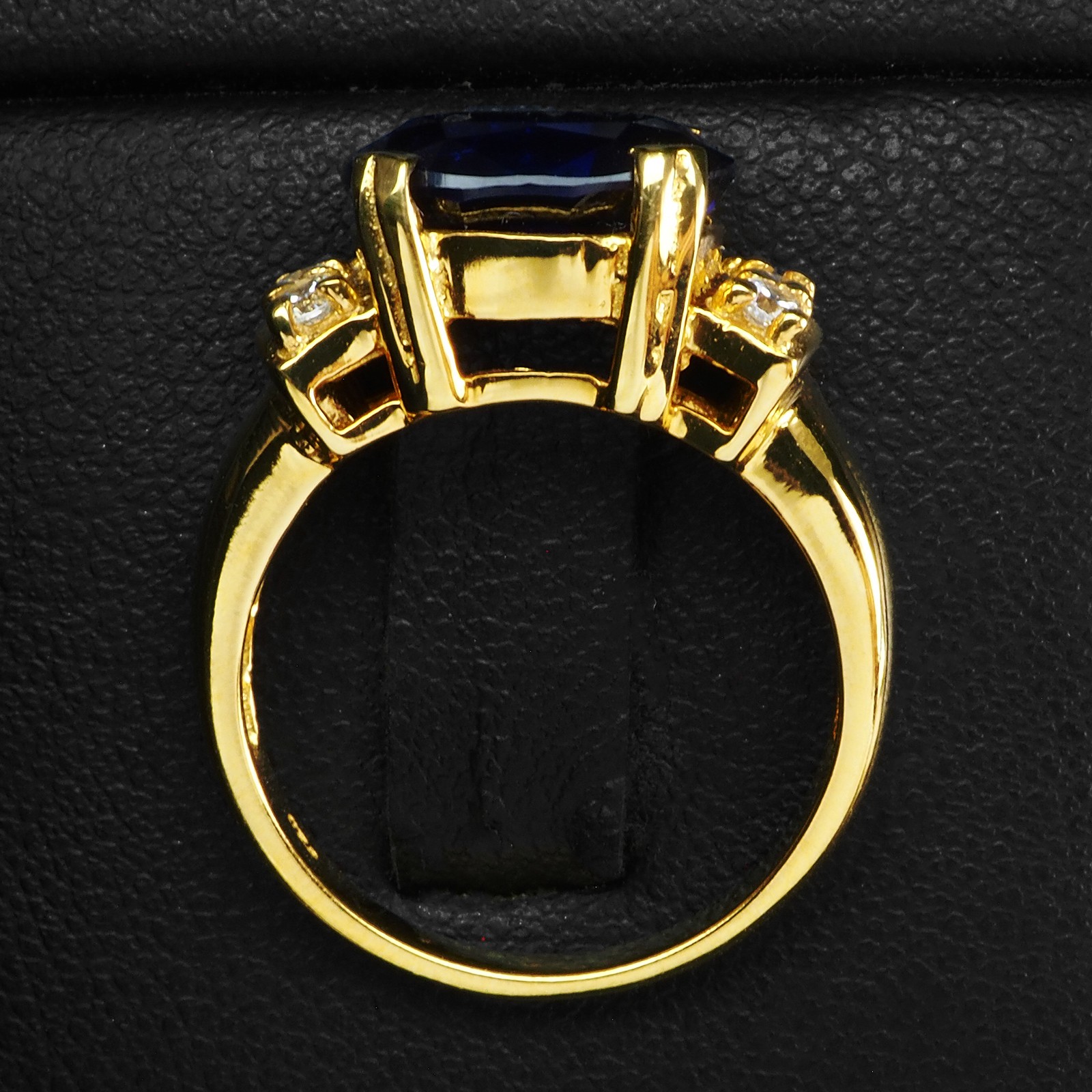 Stunning 4.55Ct Blue Sapphire Oval Cut Loose Stone For Custom Gold Ring Setting