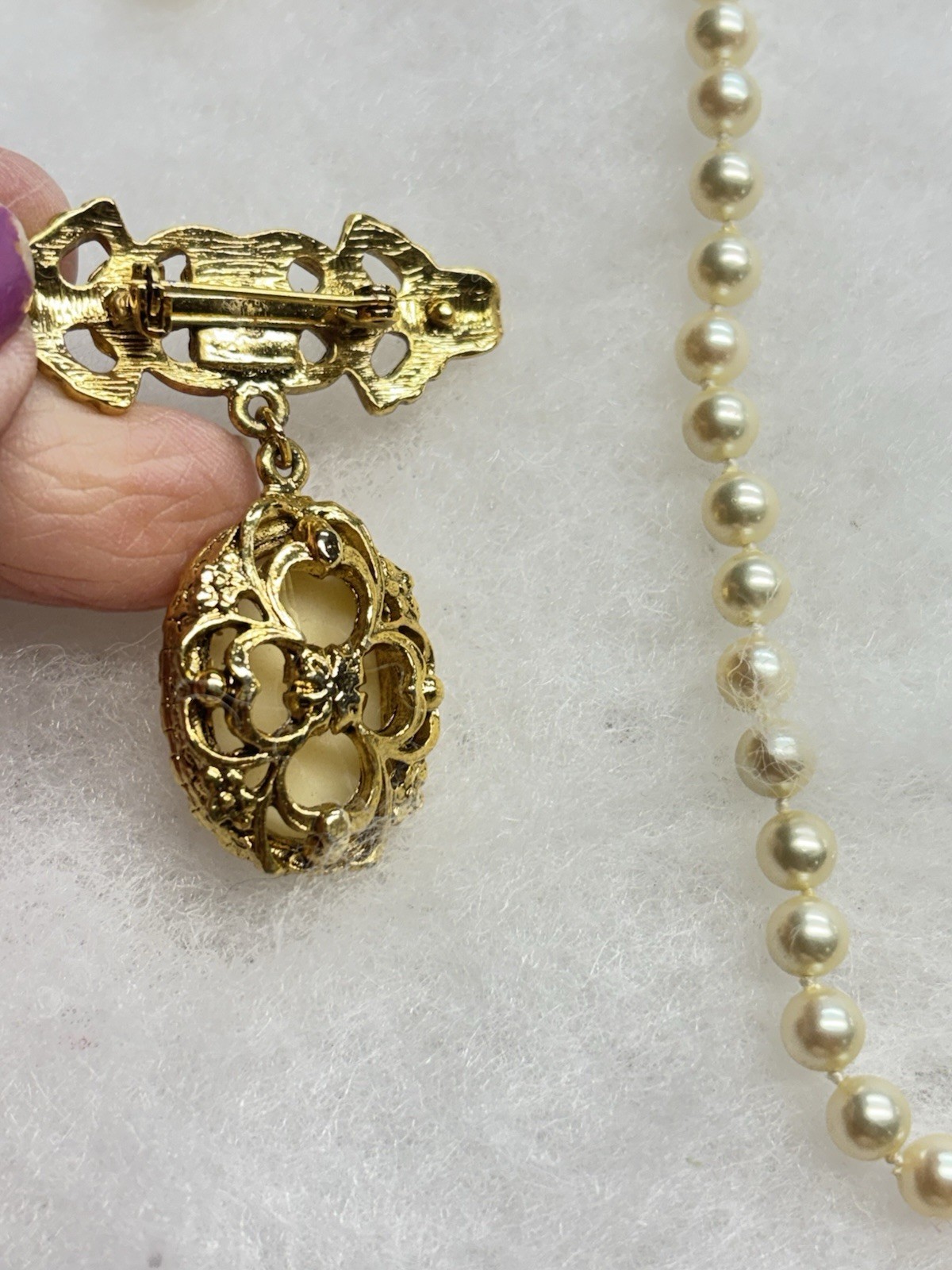 Faux Pearl Jewelry Lot W/ 1- Bar Pin Dangle, 2 Pr Earrings & Necklace. 1- AVON