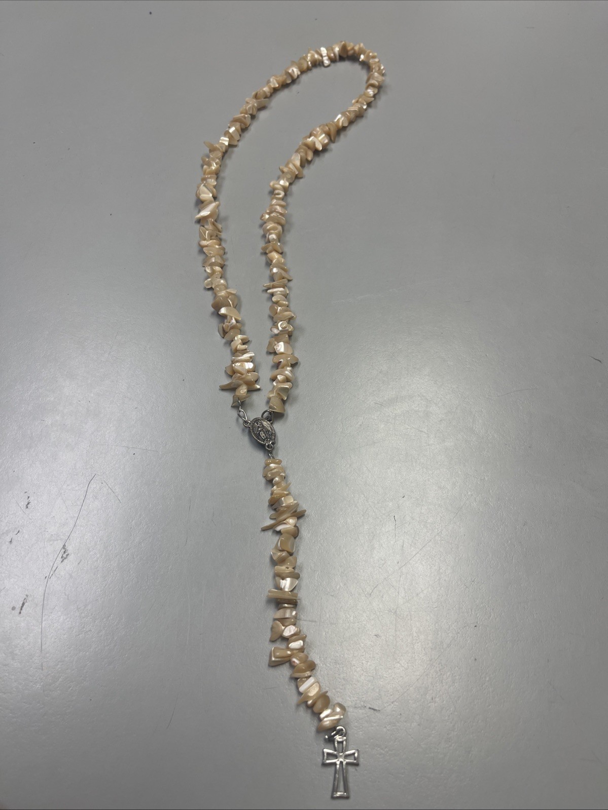 Vintage White Cream Seashell Hawaiian Stone Beaded 16″ Rosary