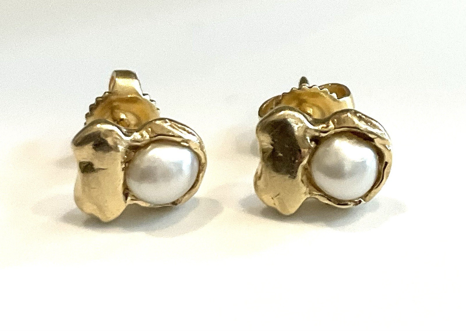 Pair Signed 14k Gold Stud Pearl Earrings Pepi Of Beverly Hills 3.2g