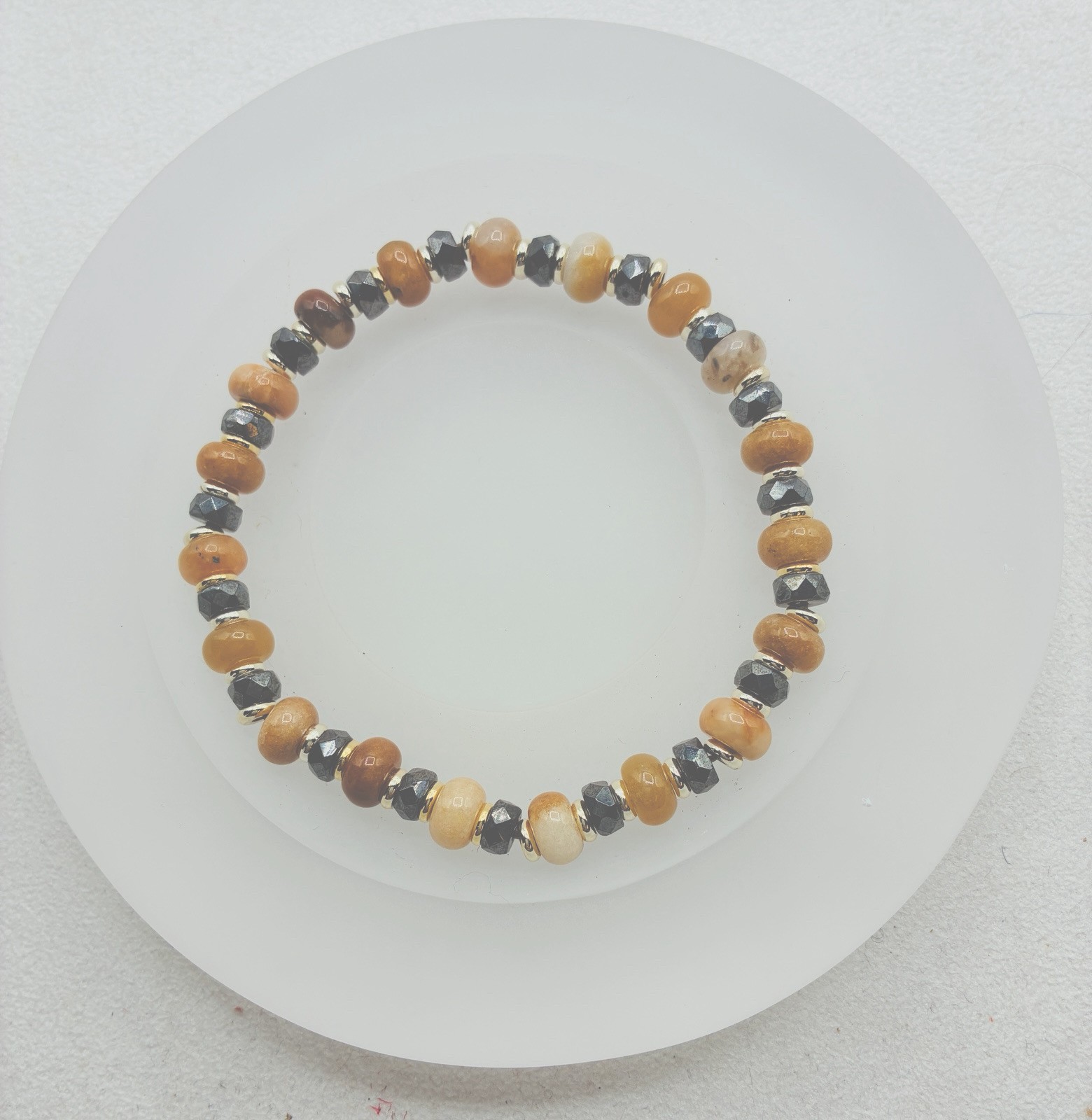 Stretch Bracelet Cream & Black Quartz Roundels & Gold Plated Discs Size 7.7”