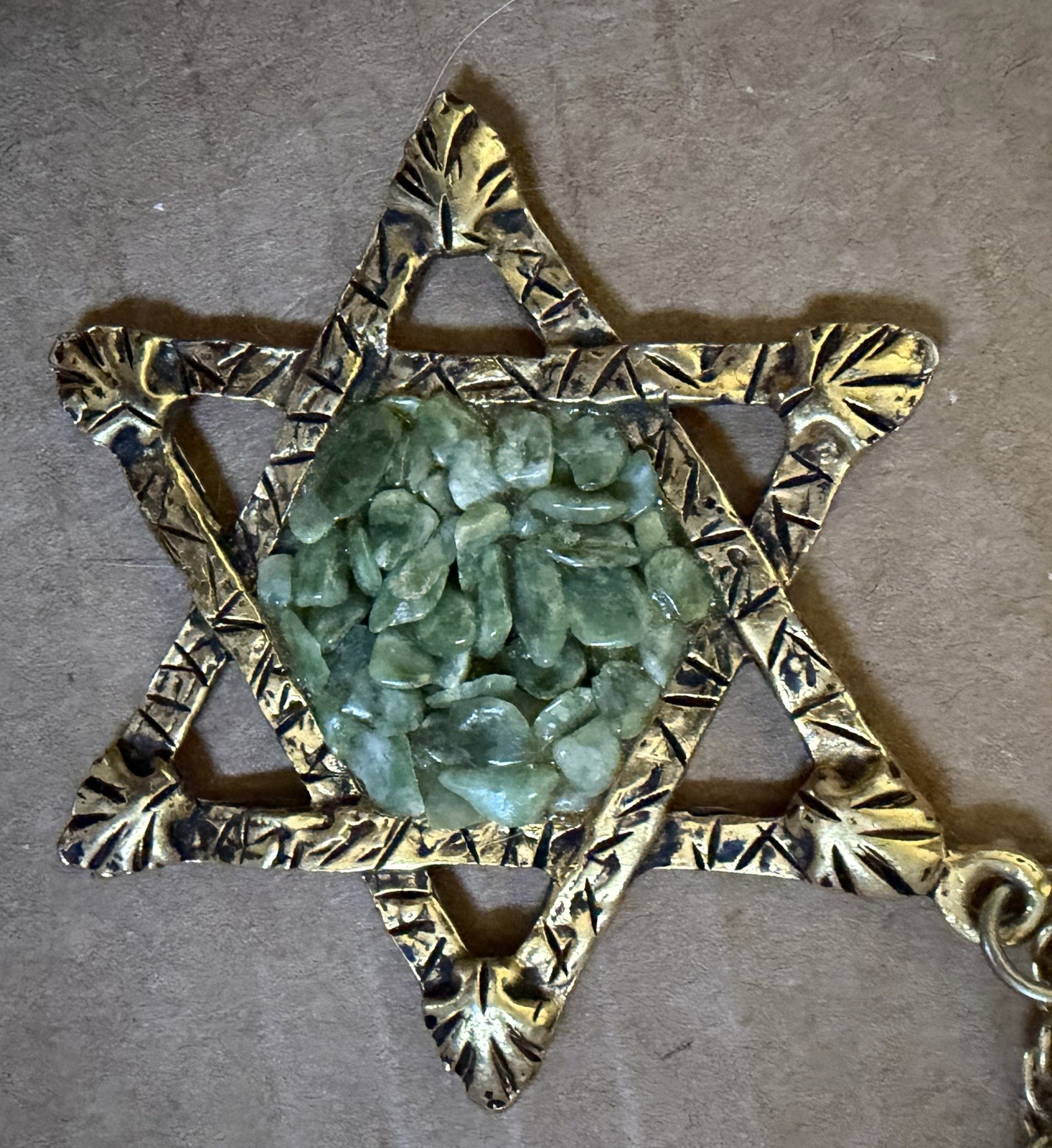 Vtg Star Of David Alexanderite Chip Stone Pendant Necklace Gold Tone Rope